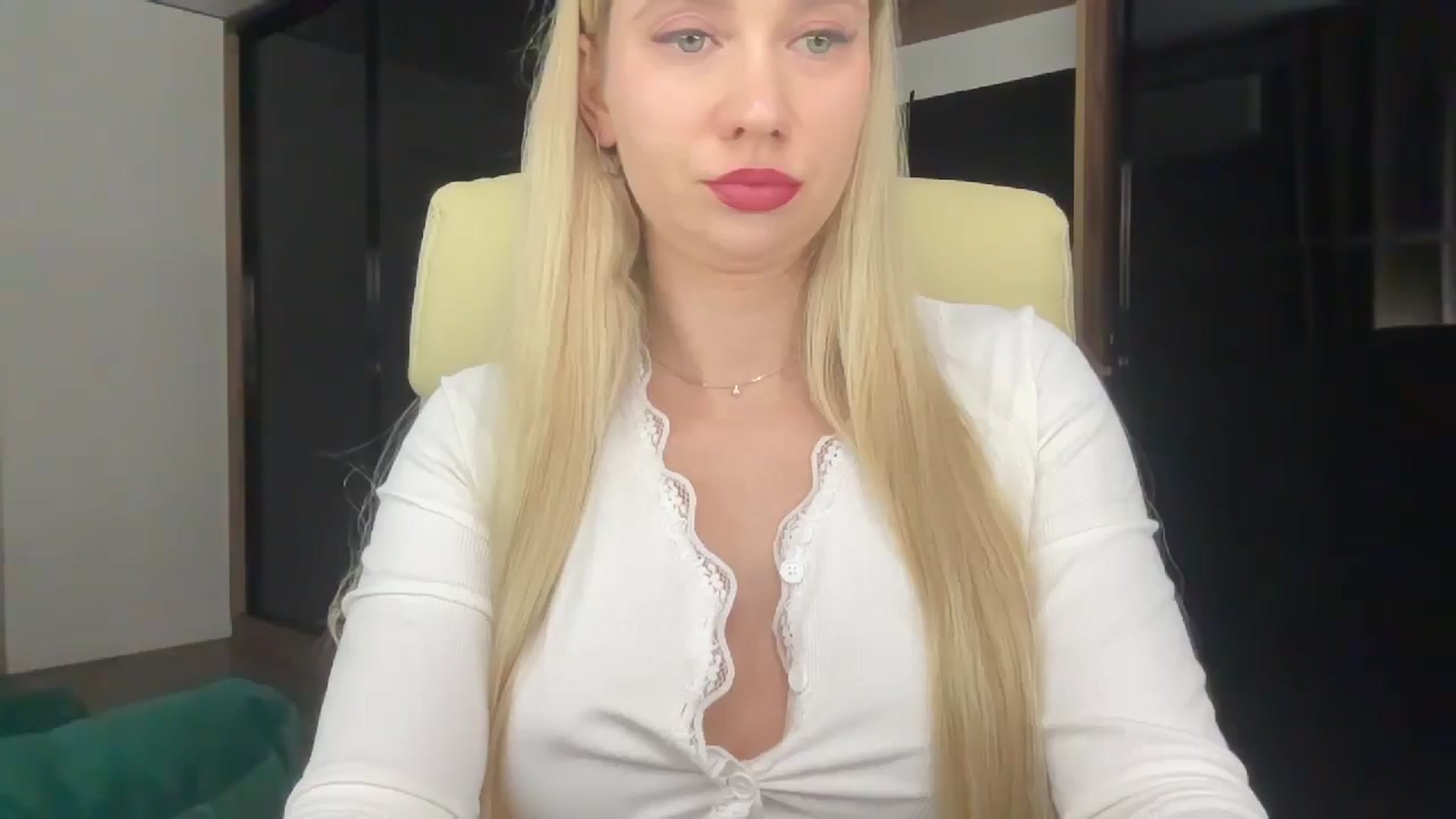 Gallery image thumbnail from Miss_Sylvia's myfreecams stream on, 03/18/2026, 18:30 image 4 of 20
