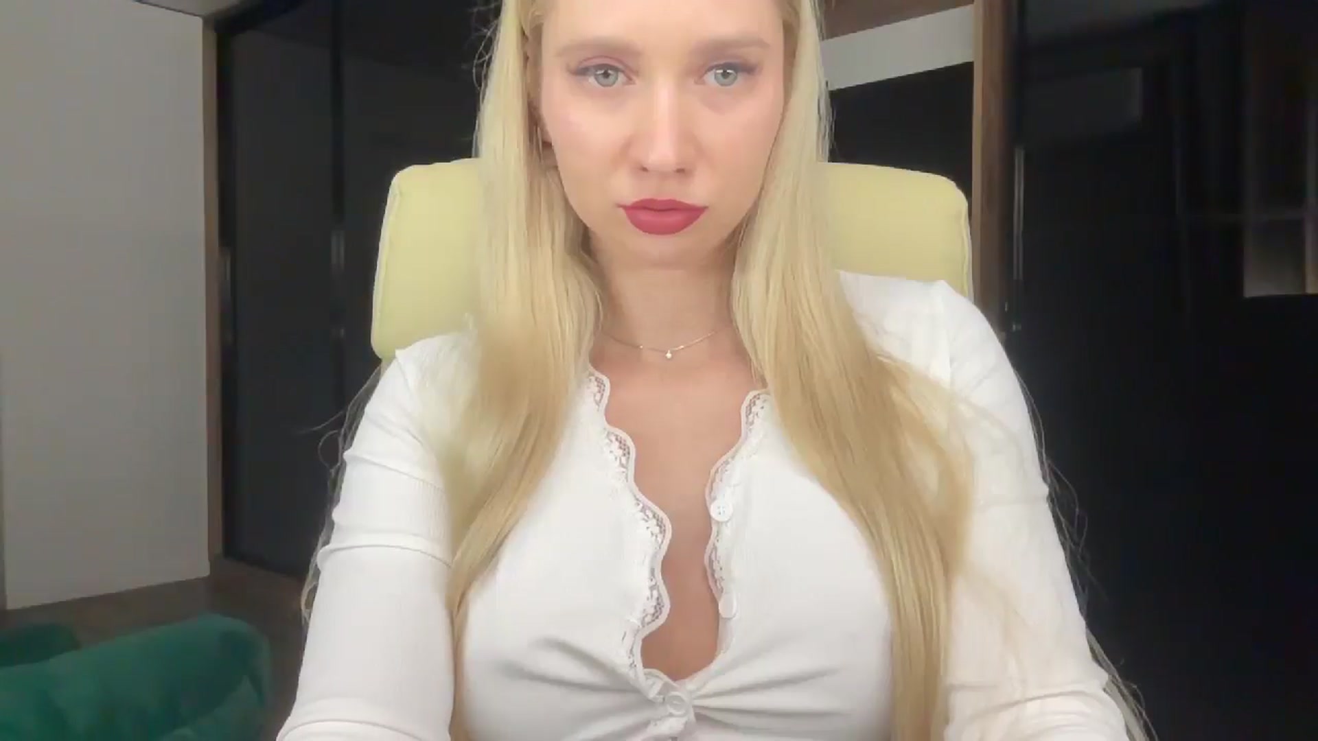 Gallery image thumbnail from Miss_Sylvia's myfreecams stream on, 03/18/2026, 18:30 image 5 of 20