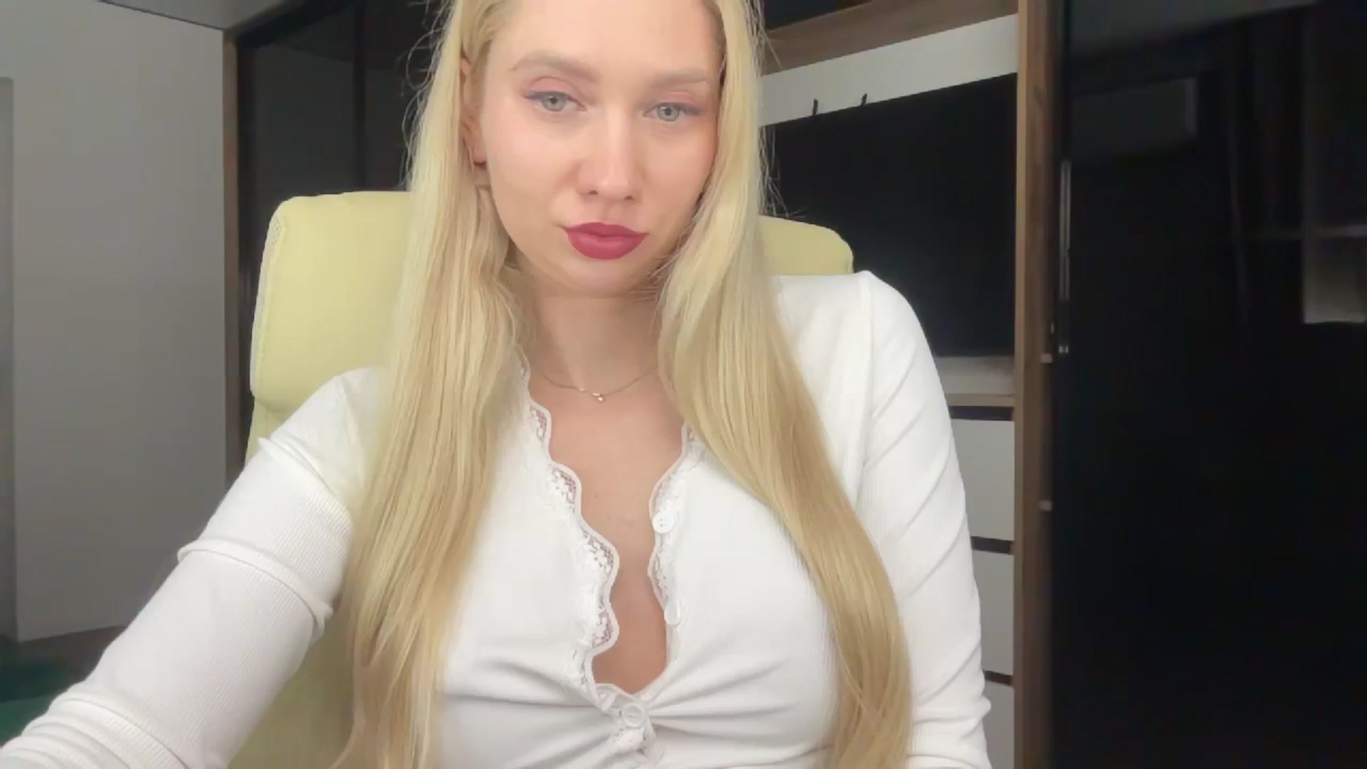 Gallery image thumbnail from Miss_Sylvia's myfreecams stream on, 03/18/2026, 18:30 image 10 of 20