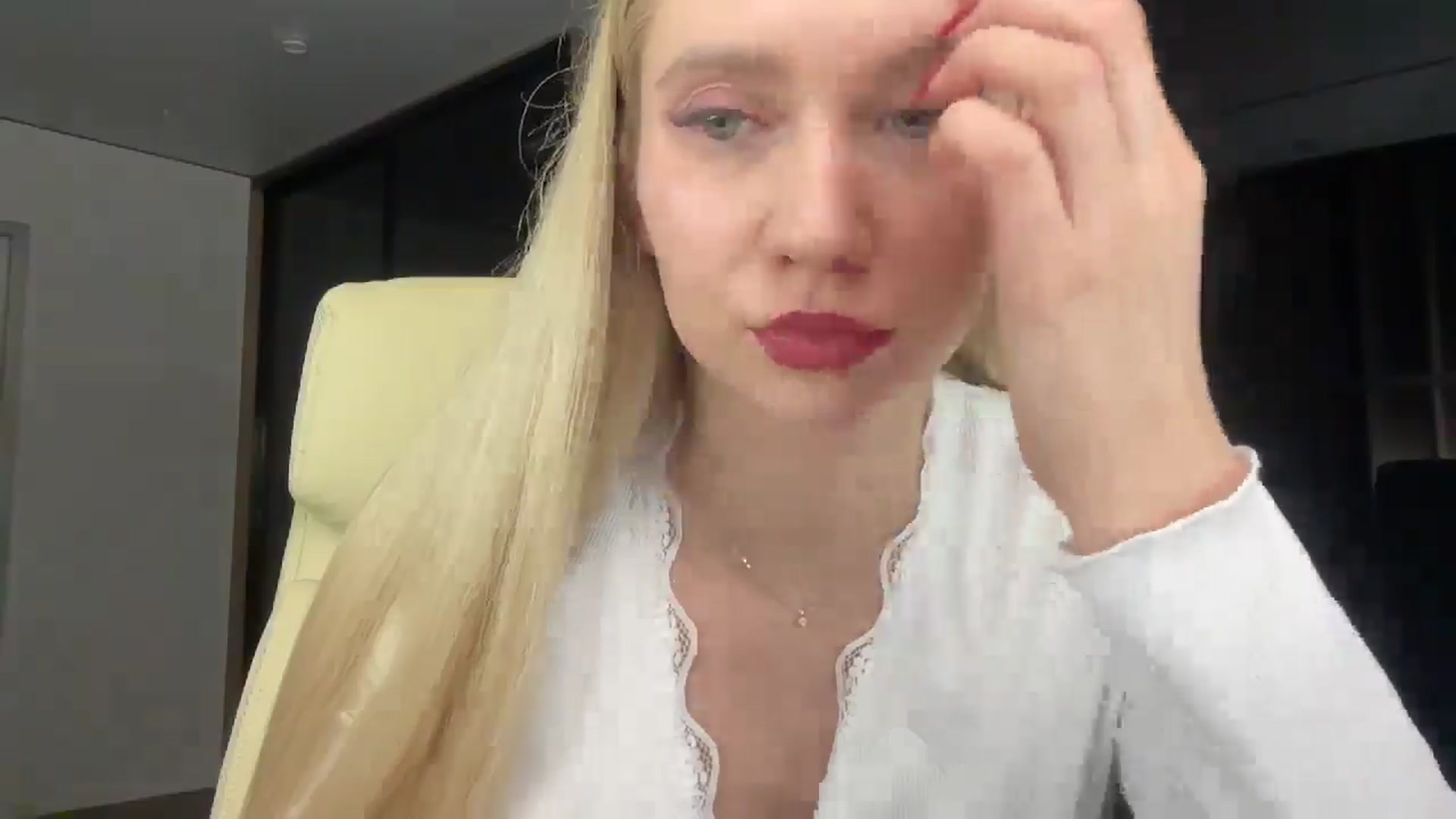 Gallery image thumbnail from Miss_Sylvia's myfreecams stream on, 03/18/2026, 18:30 image 17 of 20