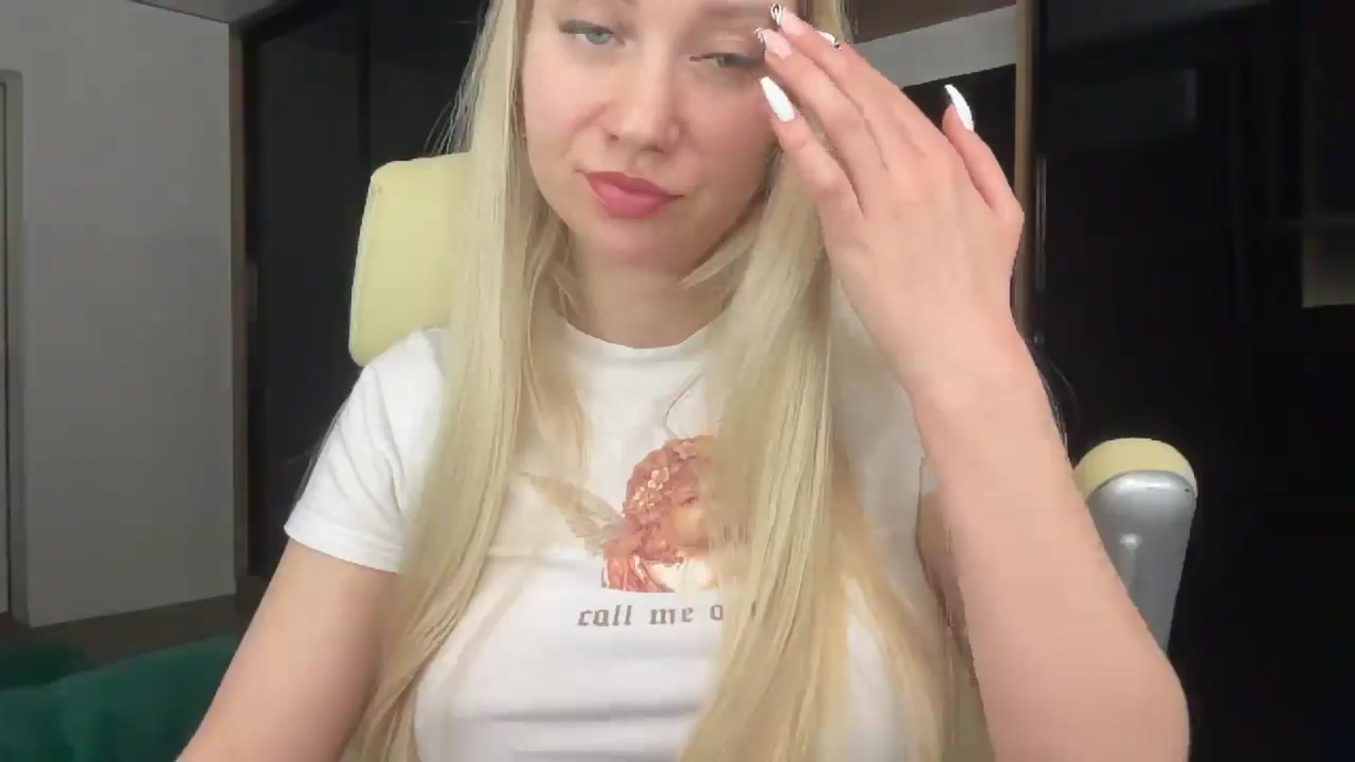 Gallery image thumbnail from Miss_Sylvia's myfreecams stream on, 03/19/2026, 20:30 image 12 of 20