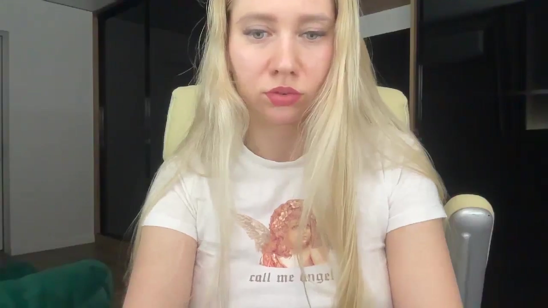 Gallery image thumbnail from Miss_Sylvia's myfreecams stream on, 03/19/2026, 20:30 image 17 of 20