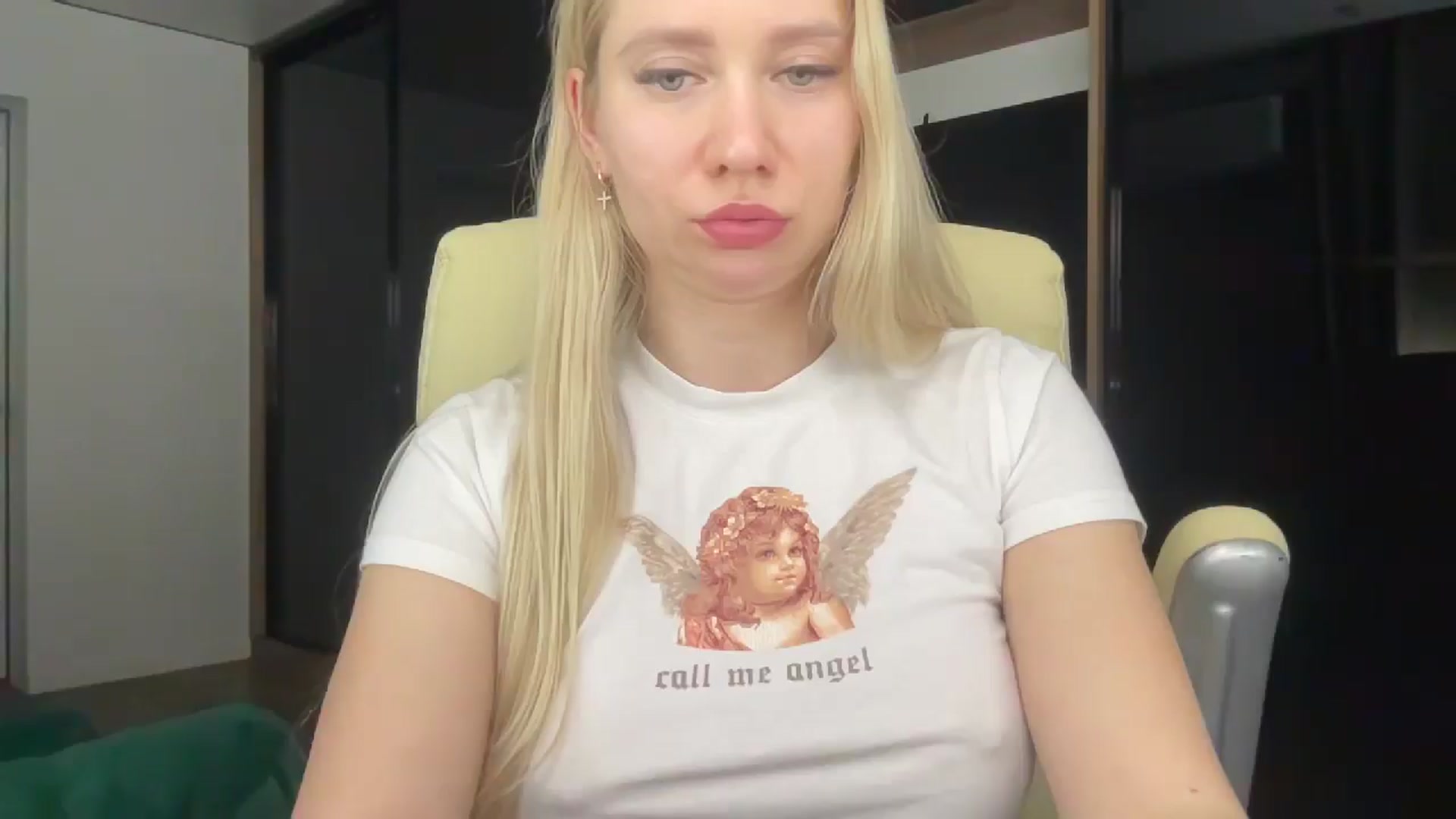 Gallery image thumbnail from Miss_Sylvia's myfreecams stream on, 03/19/2026, 21:34 image 10 of 20