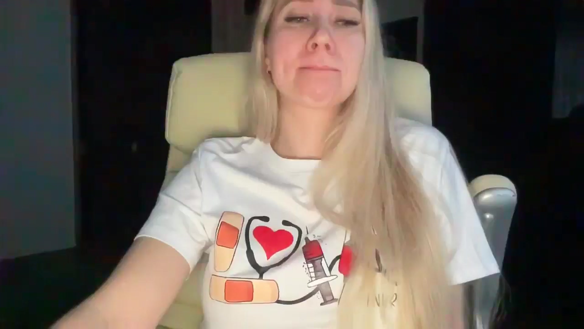 Gallery image thumbnail from Miss_Sylvia's myfreecams stream on, 03/20/2026, 19:16 image 5 of 20