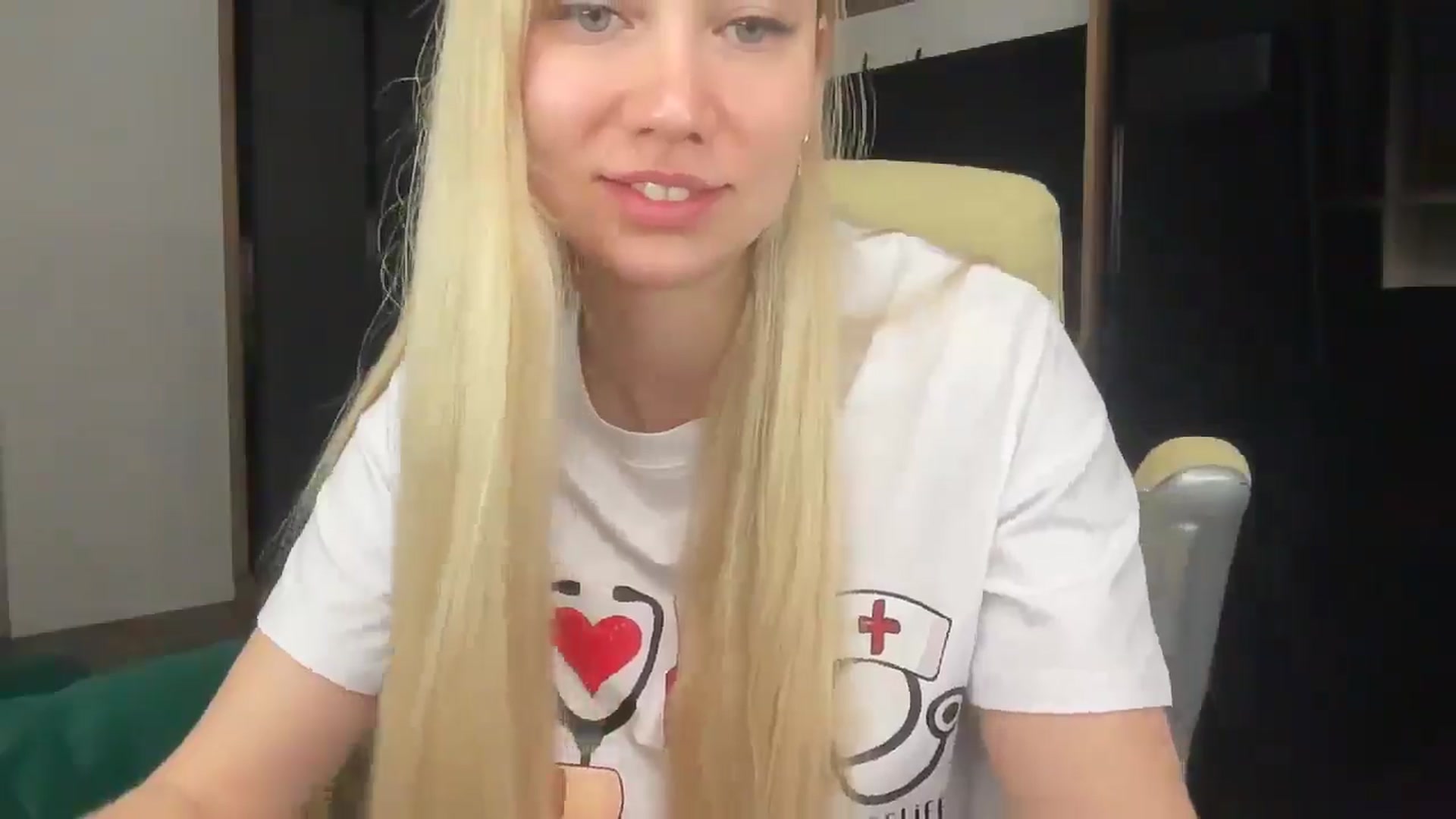 Gallery image thumbnail from Miss_Sylvia's myfreecams stream on, 03/20/2026, 20:33 image 18 of 20