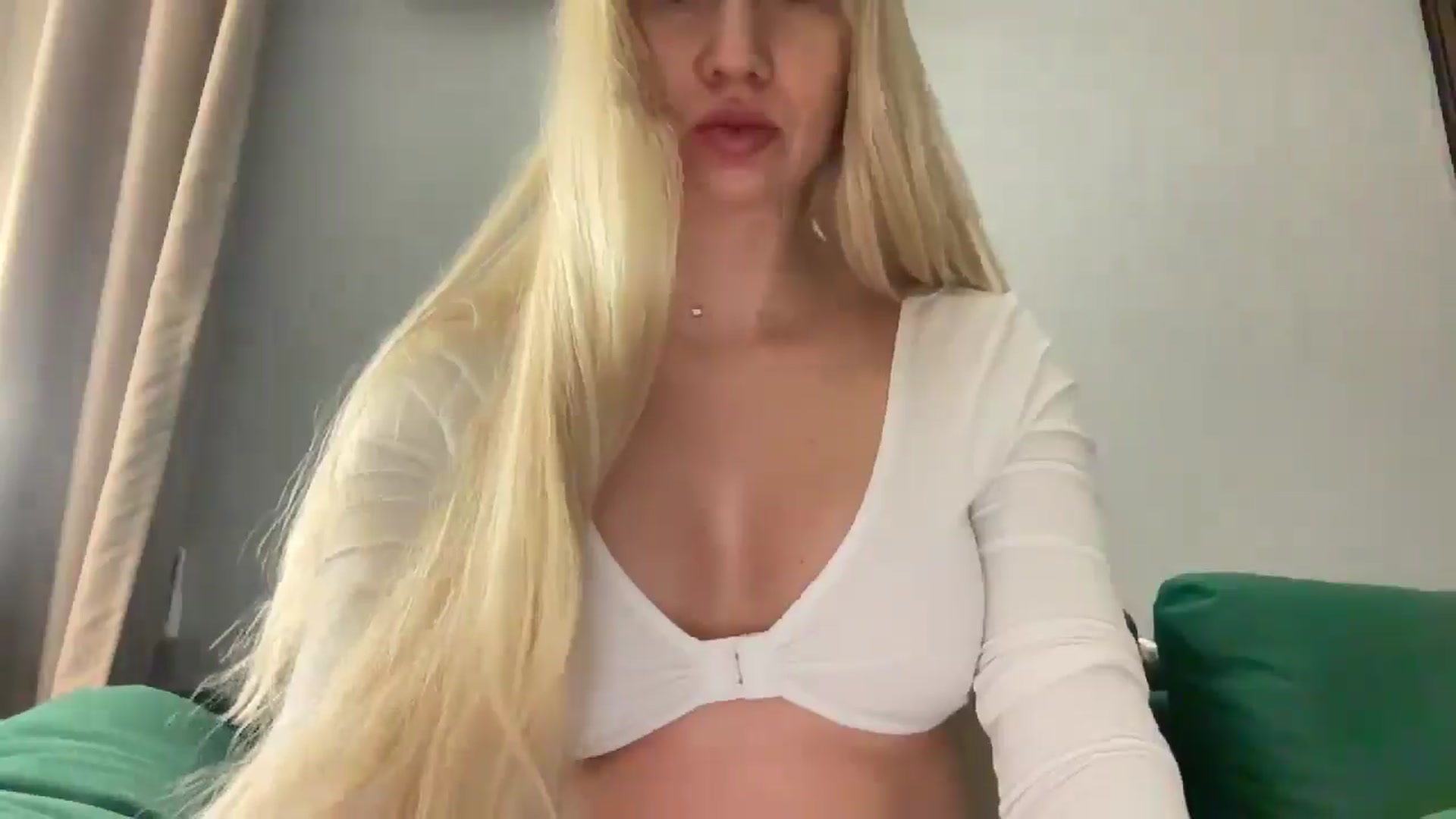 Gallery image thumbnail from Miss_Sylvia's myfreecams stream on, 03/21/2026, 17:11 image 12 of 20