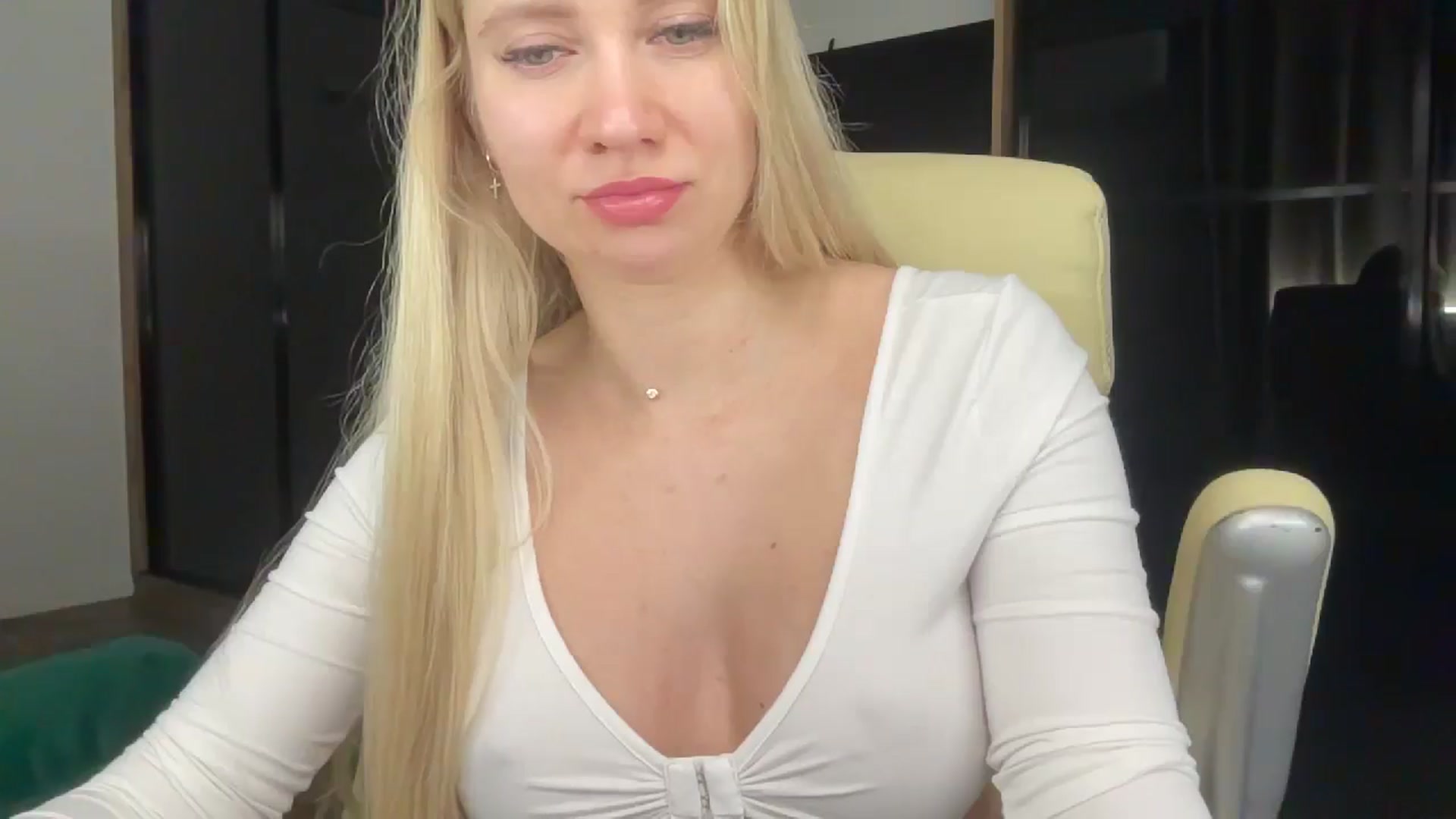 Gallery image thumbnail from Miss_Sylvia's myfreecams stream on, 03/21/2026, 17:38 image 9 of 20