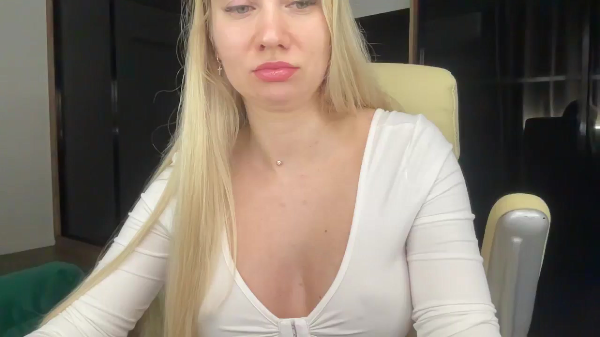 Gallery image thumbnail from Miss_Sylvia's myfreecams stream on, 03/21/2026, 17:38 image 14 of 20