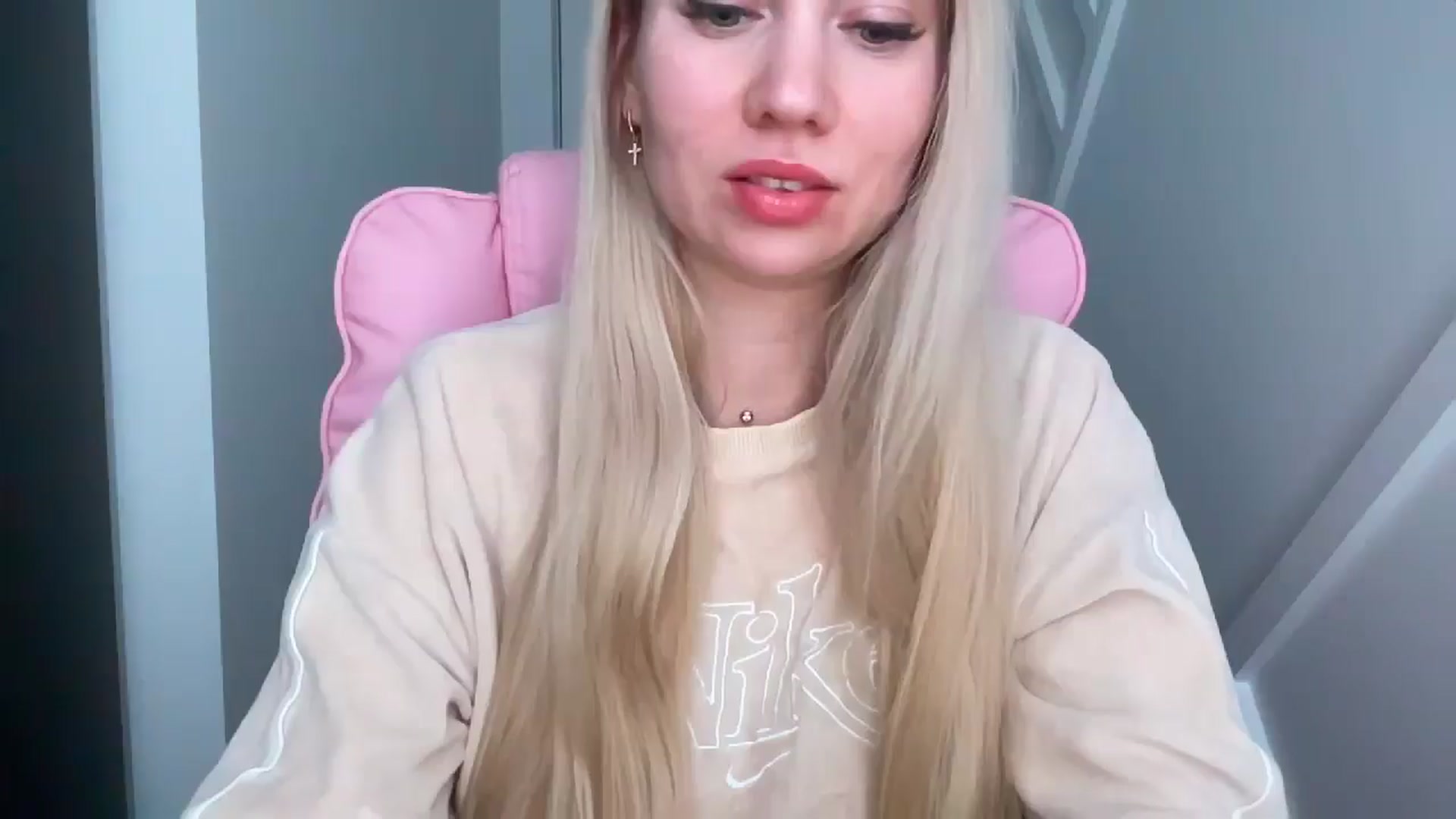 Gallery image thumbnail from Miss_Sylvia's myfreecams stream on, 03/23/2026, 18:41 image 20 of 20