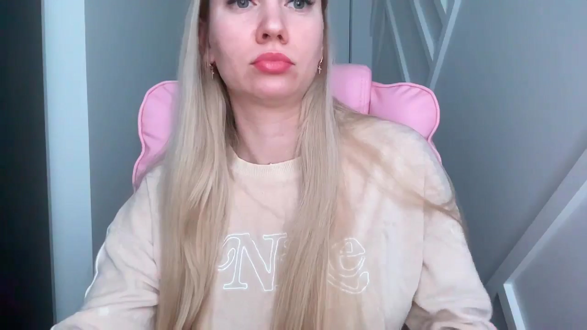 Gallery image thumbnail from Miss_Sylvia's myfreecams stream on, 03/23/2026, 18:41 image 7 of 20