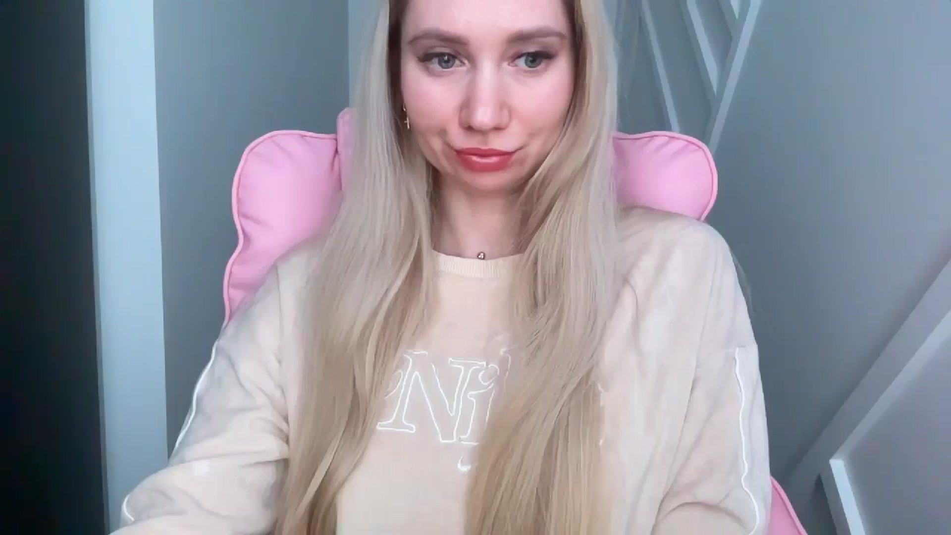 Gallery image thumbnail from Miss_Sylvia's myfreecams stream on, 03/23/2026, 18:41 image 12 of 20