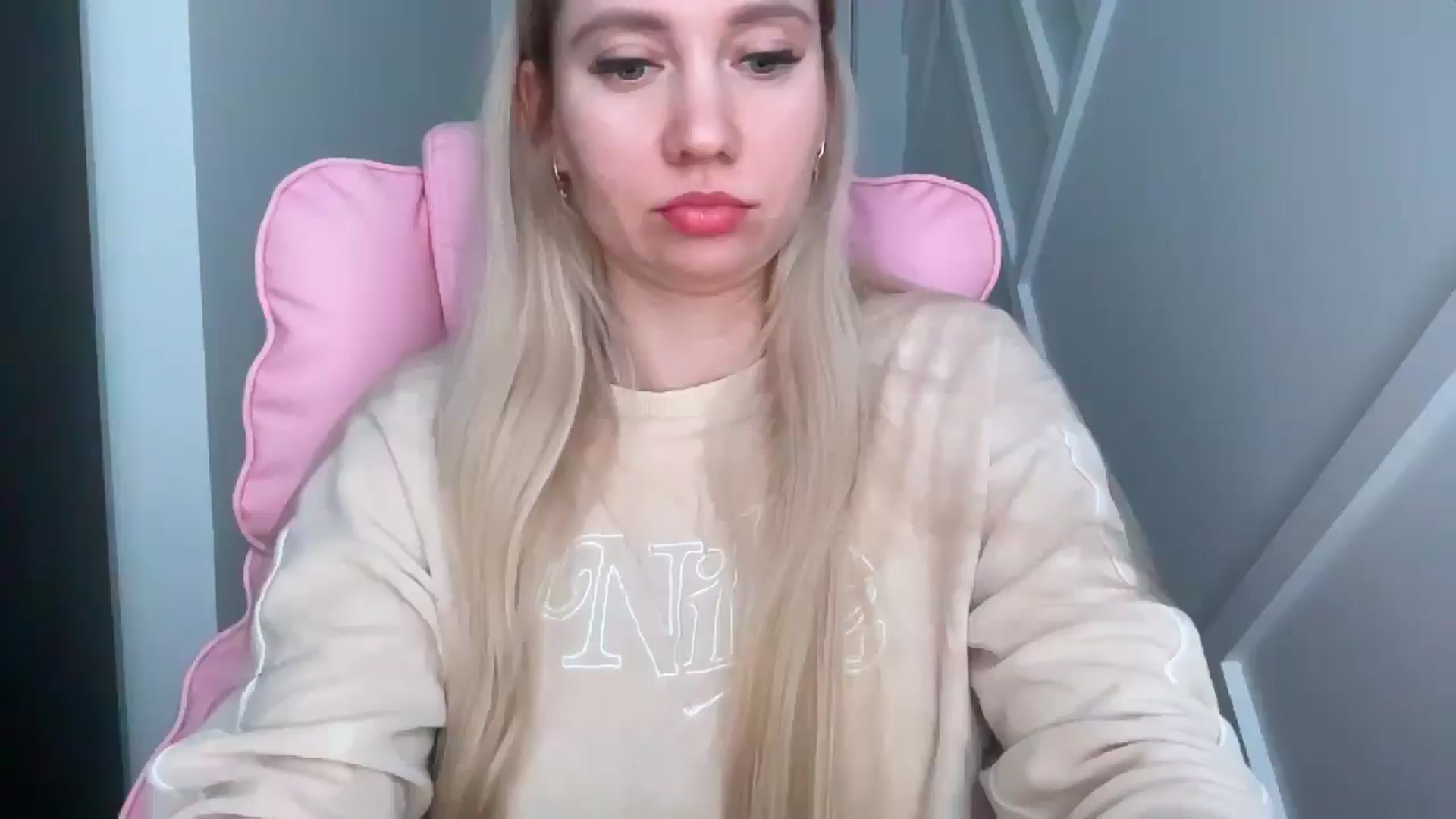 Gallery image thumbnail from Miss_Sylvia's myfreecams stream on, 03/23/2026, 18:41 image 3 of 20