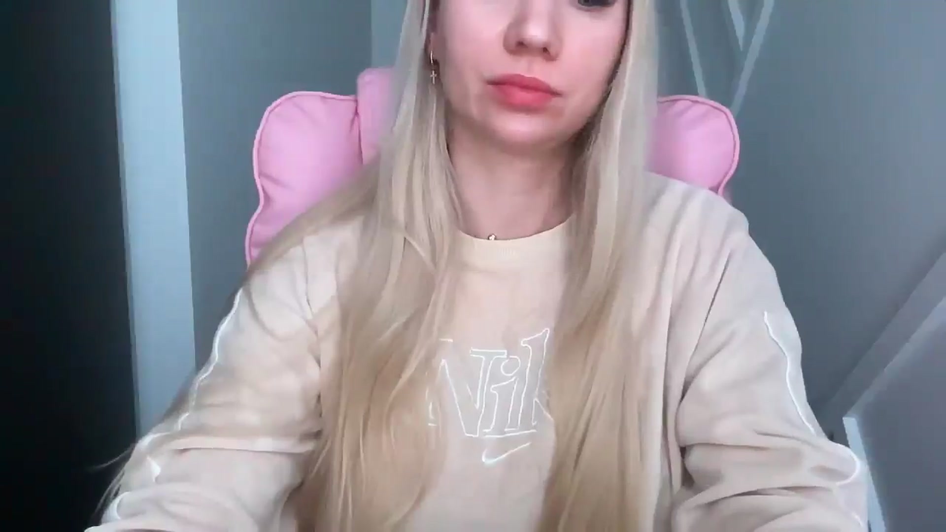 Gallery image thumbnail from Miss_Sylvia's myfreecams stream on, 03/23/2026, 20:23 image 10 of 20