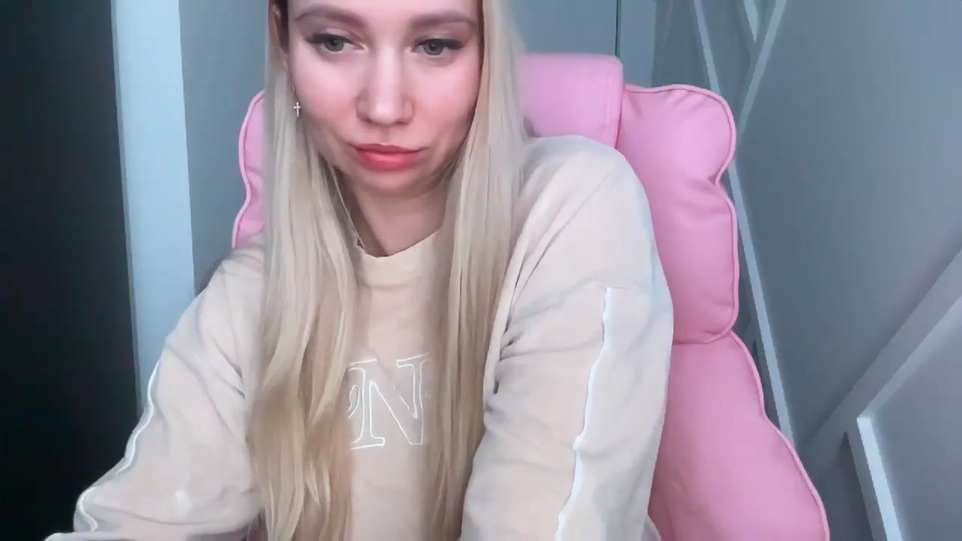 Gallery image thumbnail from Miss_Sylvia's myfreecams stream on, 03/23/2026, 20:23 image 13 of 20