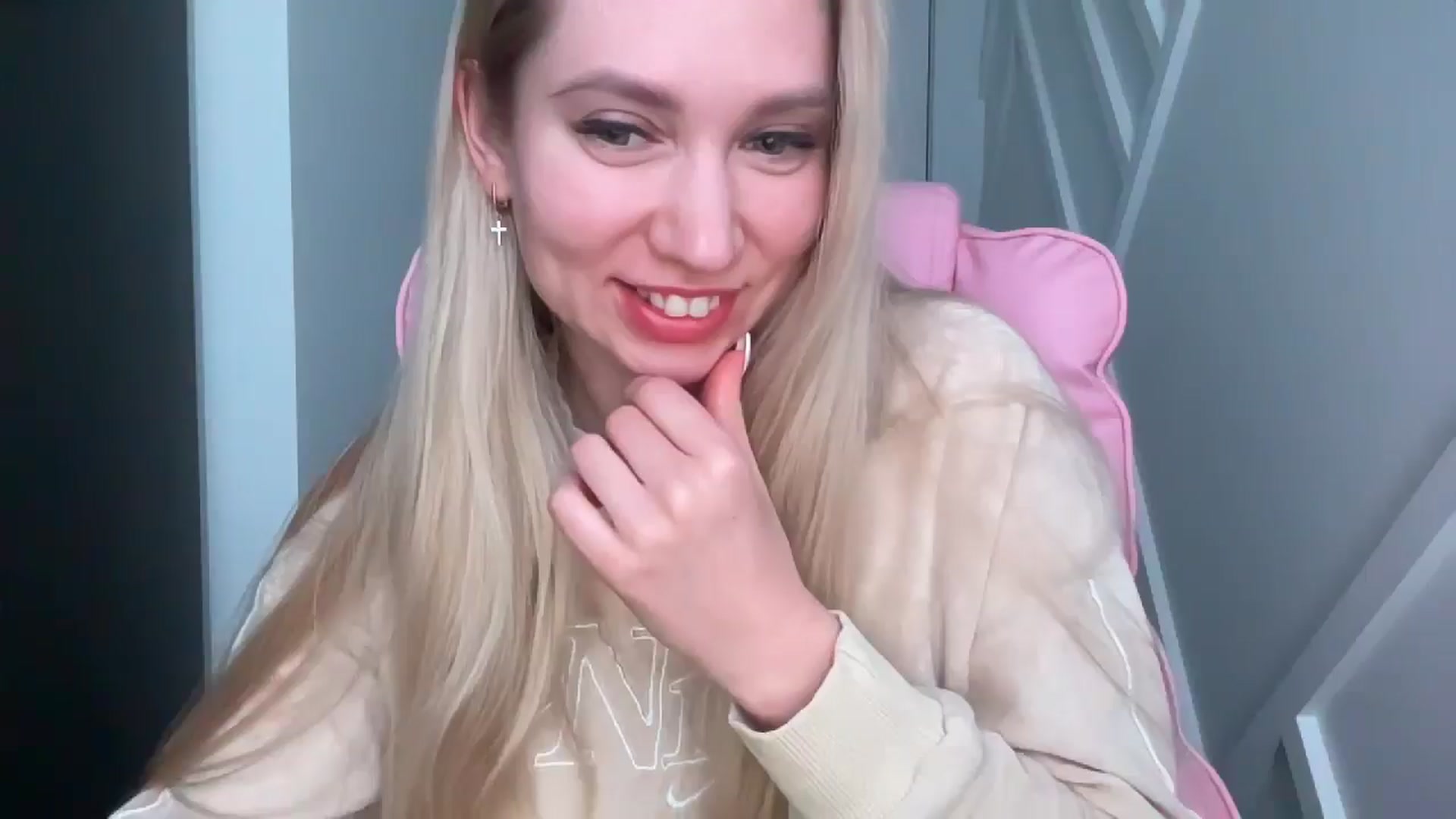 Gallery image thumbnail from Miss_Sylvia's myfreecams stream on, 03/23/2026, 20:23 image 1 of 20