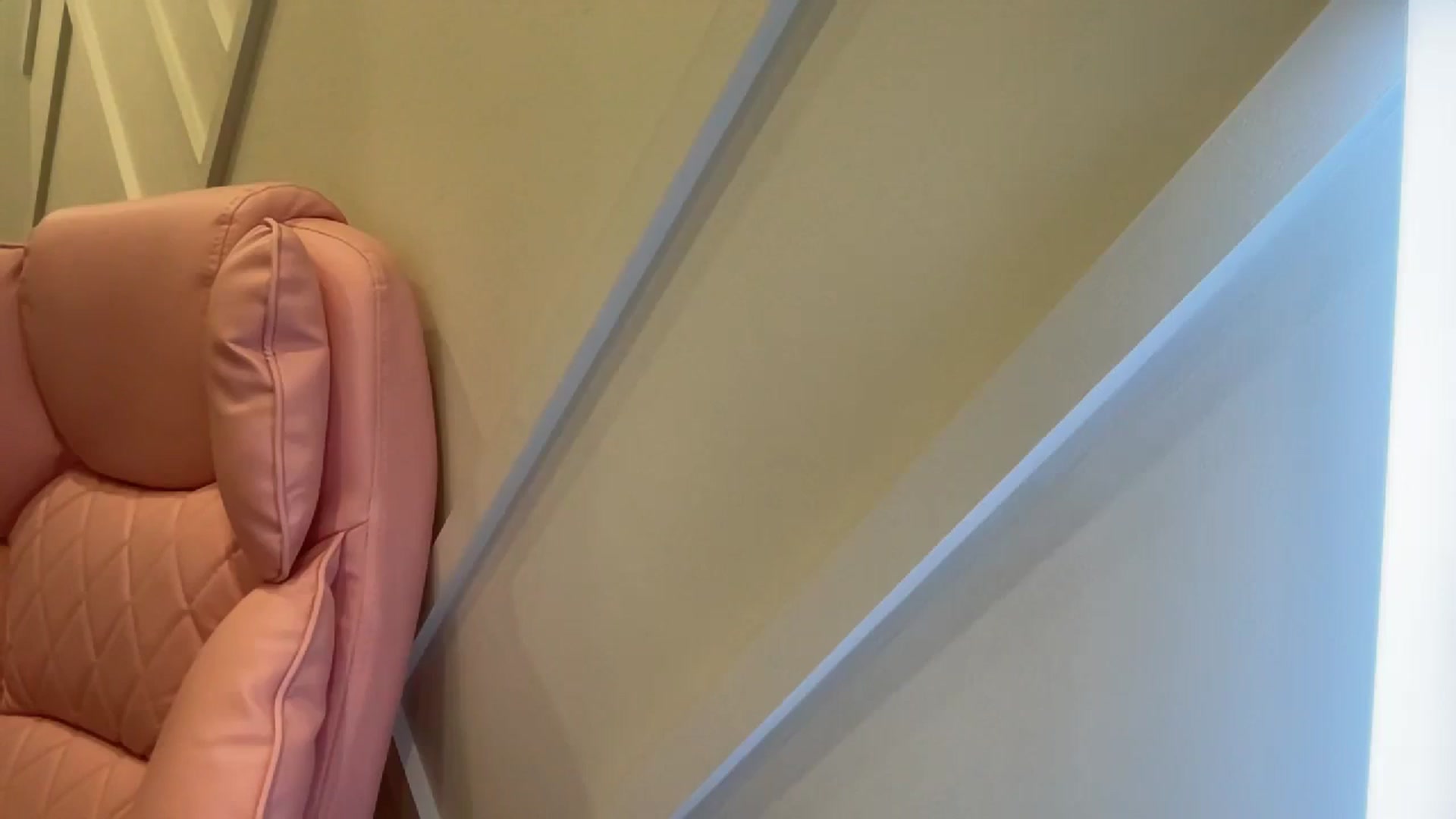 Gallery image thumbnail from Miss_Sylvia's myfreecams stream on, 03/25/2026, 18:03 image 12 of 20