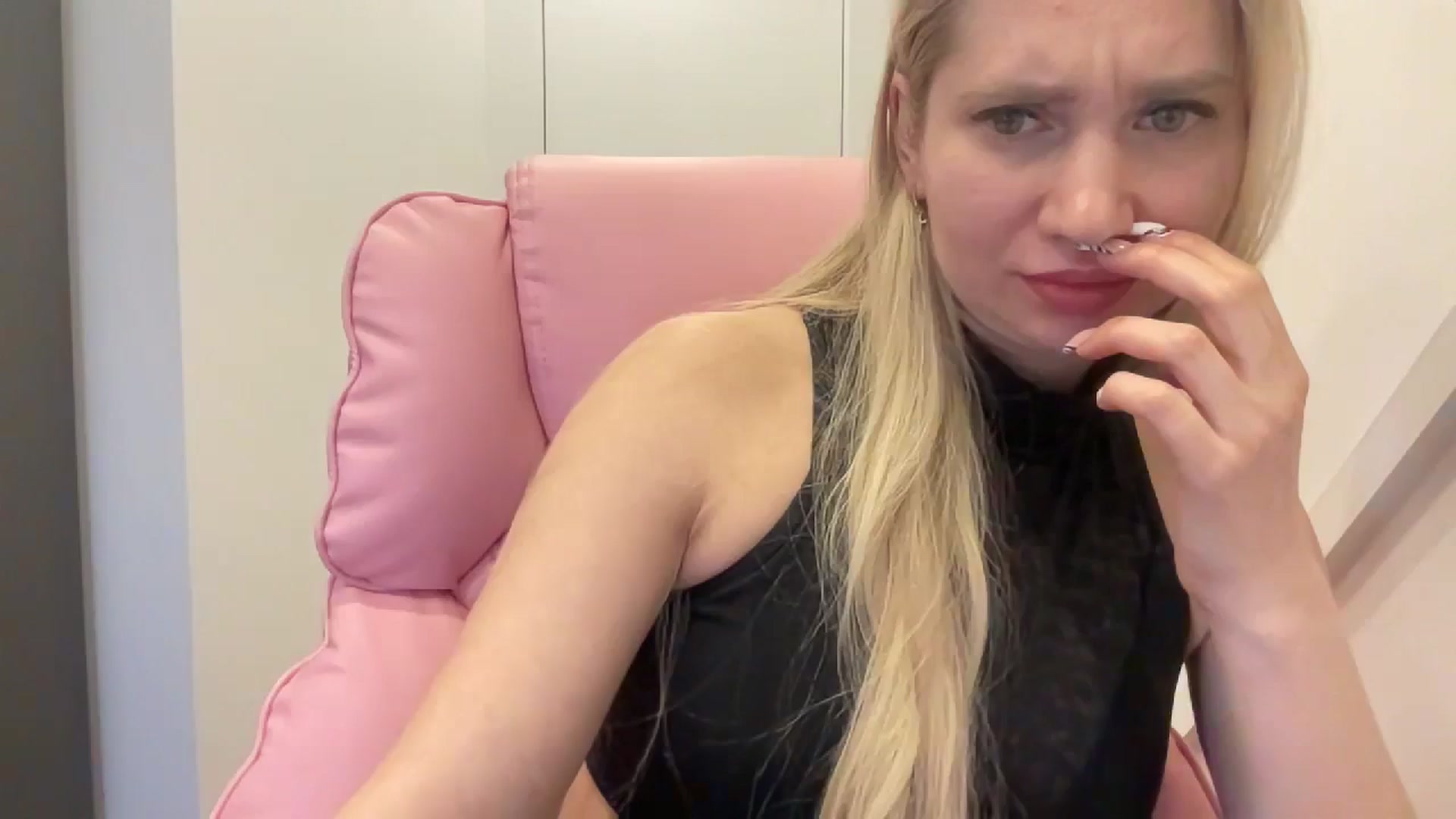 Gallery image thumbnail from Miss_Sylvia's myfreecams stream on, 03/25/2026, 18:46 image 12 of 20