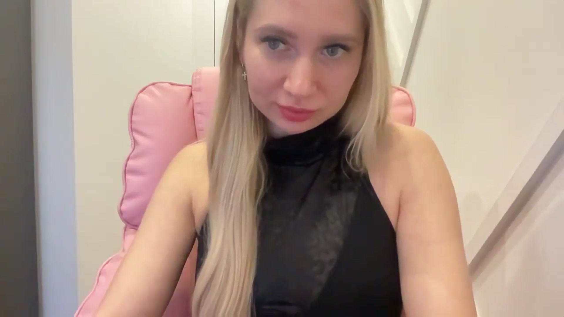 Gallery image thumbnail from Miss_Sylvia's myfreecams stream on, 03/25/2026, 20:07 image 10 of 20