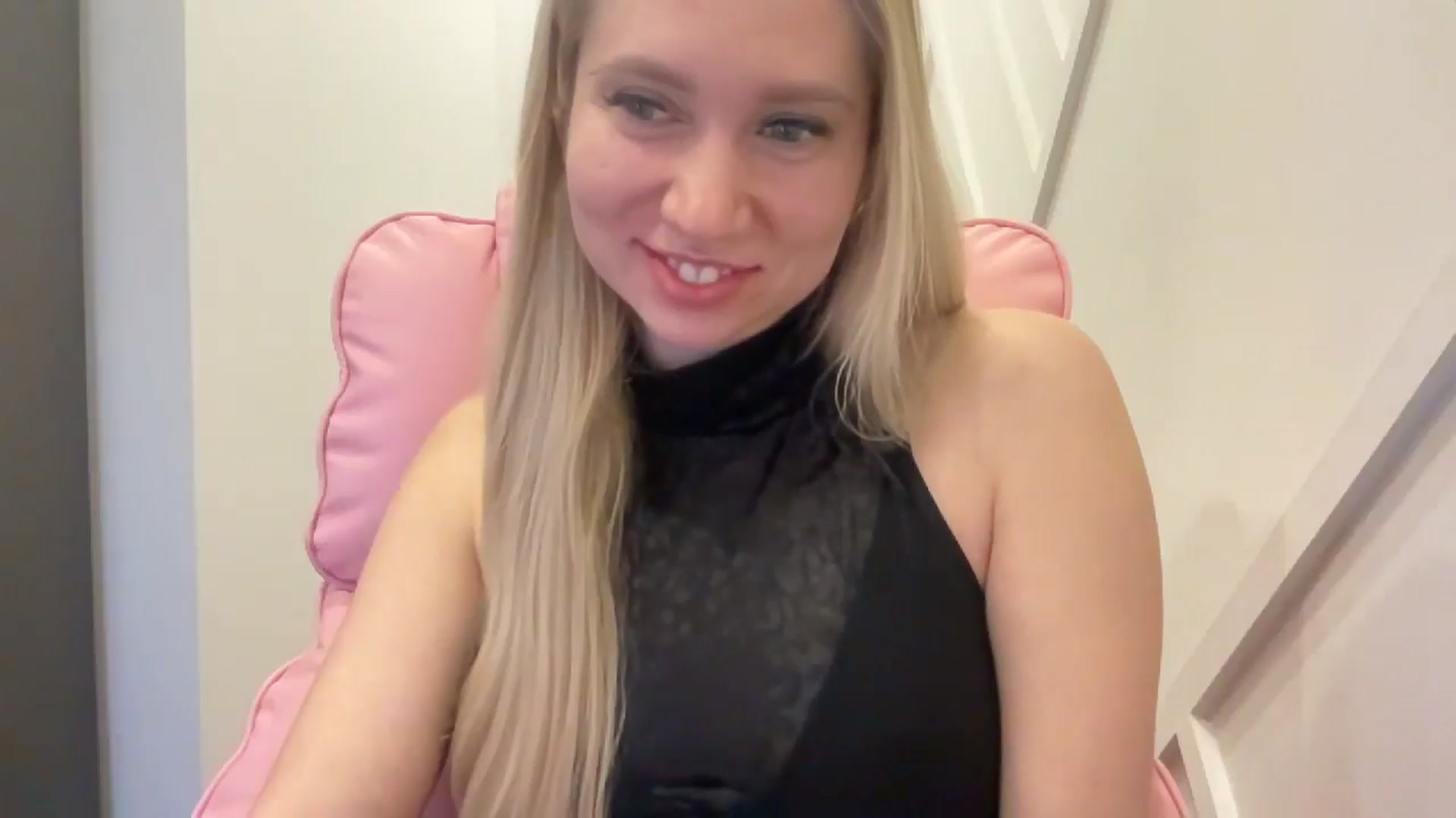 Gallery image thumbnail from Miss_Sylvia's myfreecams stream on, 03/25/2026, 20:07 image 11 of 20