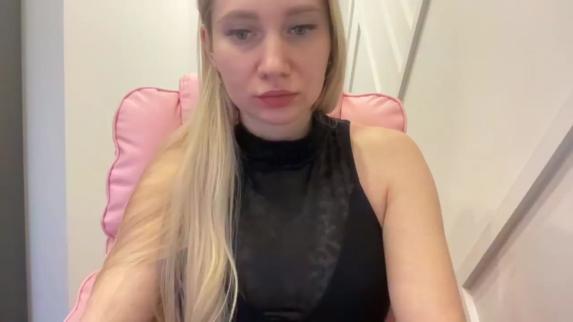 Gallery image thumbnail from Miss_Sylvia's myfreecams stream on, 03/25/2026, 20:07 image 16 of 20