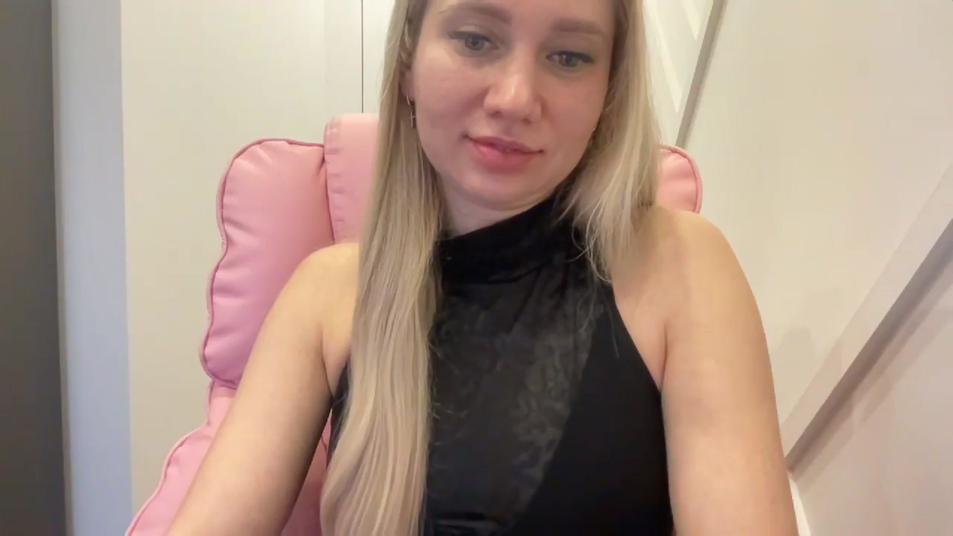 Gallery image thumbnail from Miss_Sylvia's myfreecams stream on, 03/25/2026, 20:07 image 12 of 20