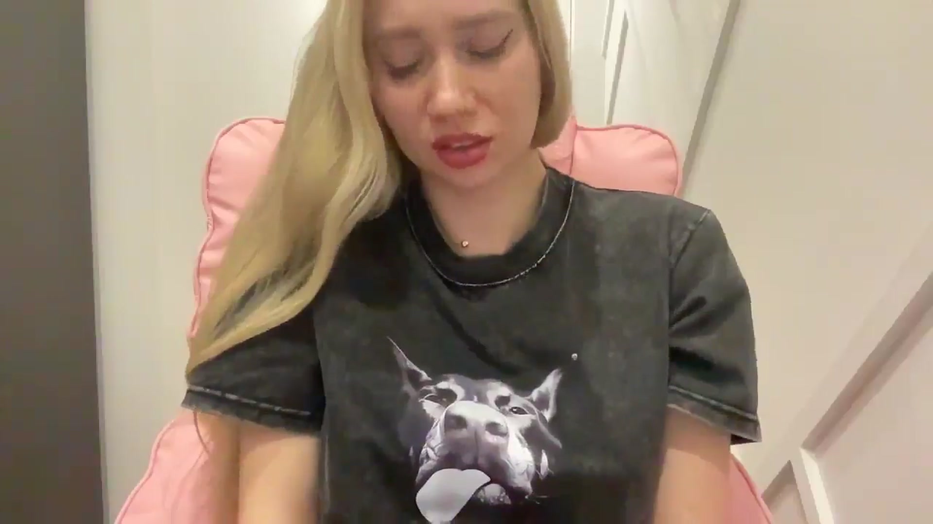 Gallery image thumbnail from Miss_Sylvia's myfreecams stream on, 03/26/2026, 17:44 image 16 of 20