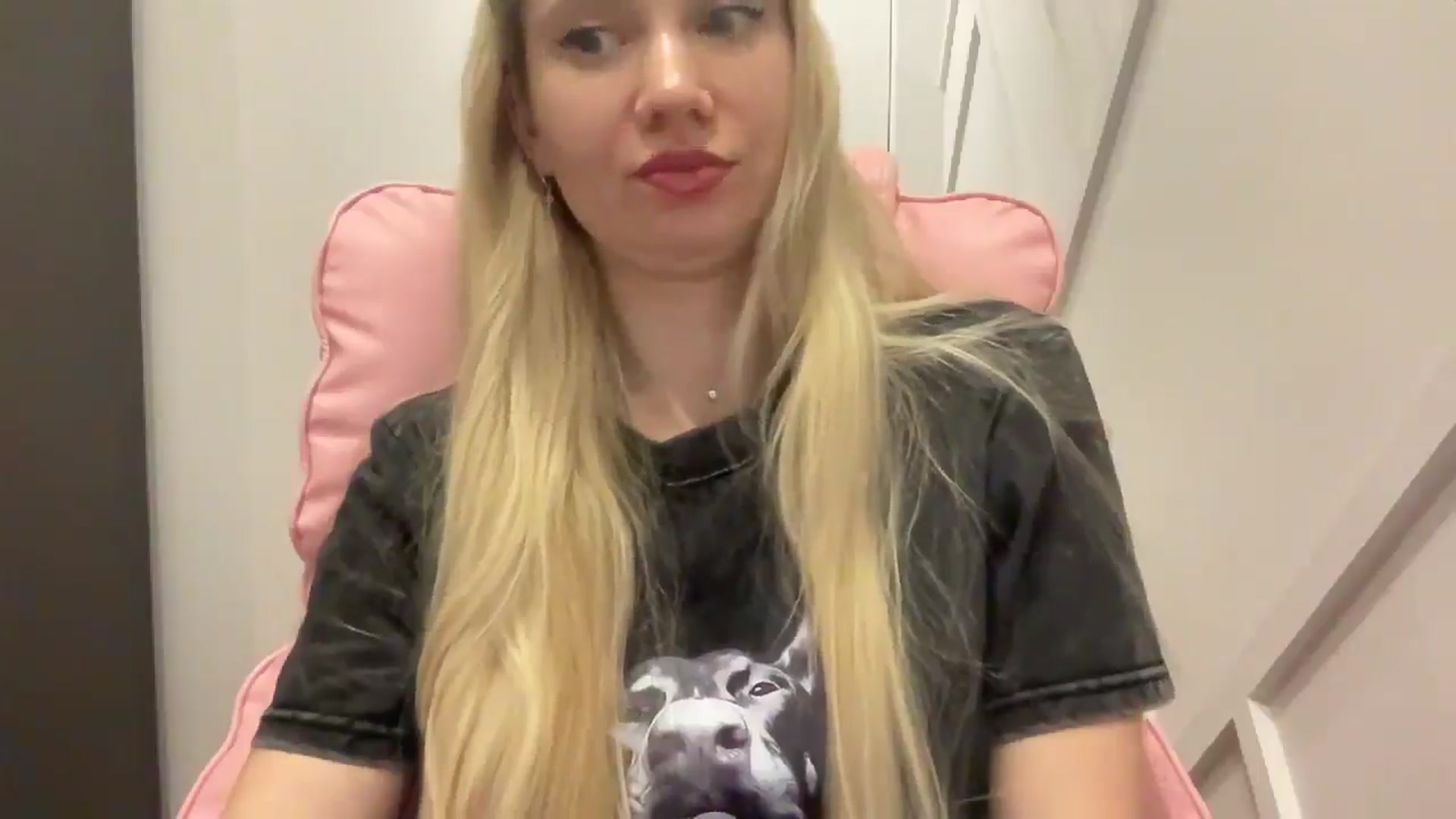 Gallery image thumbnail from Miss_Sylvia's myfreecams stream on, 03/26/2026, 17:44 image 14 of 20