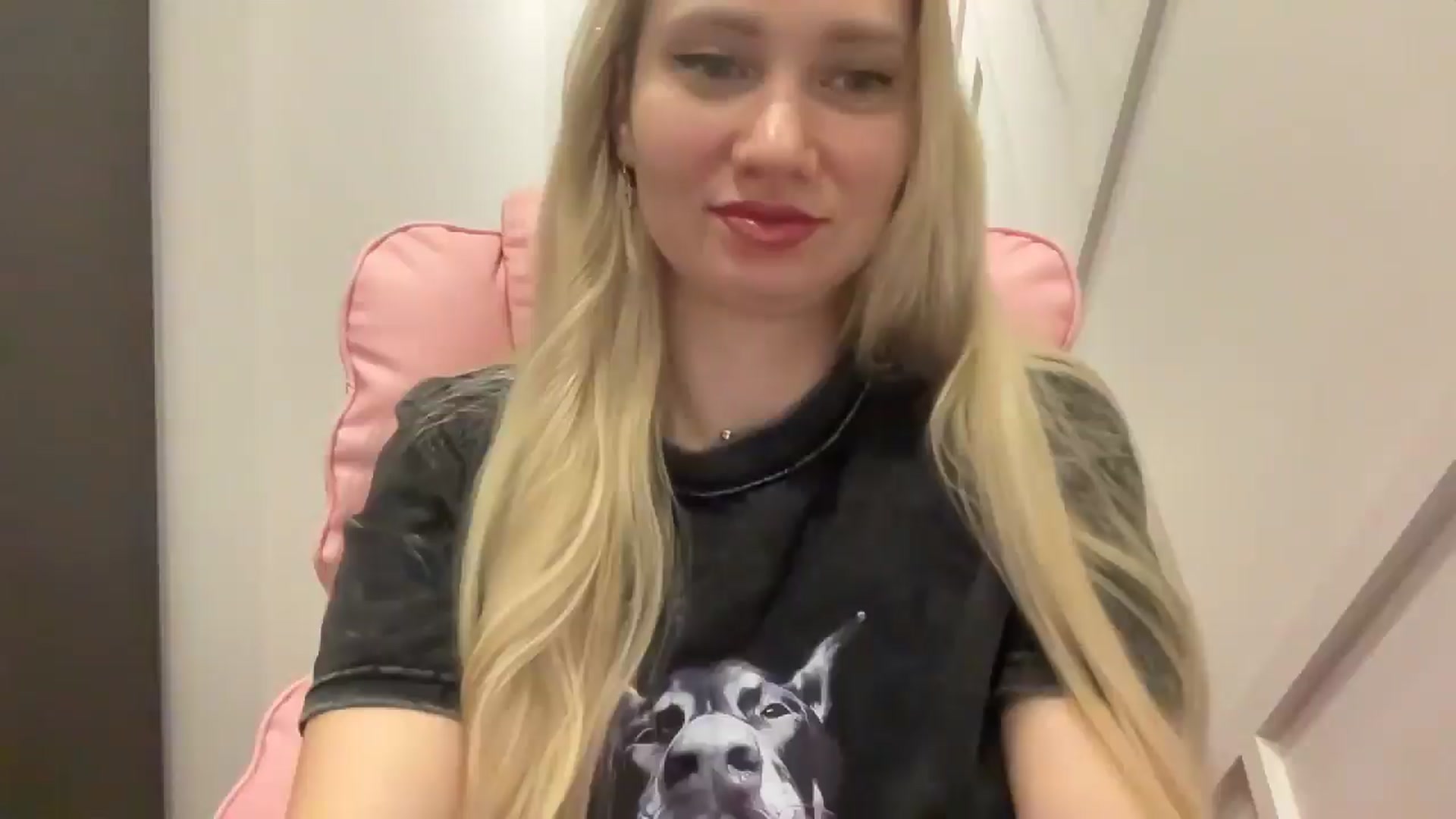 Gallery image thumbnail from Miss_Sylvia's myfreecams stream on, 03/26/2026, 17:44 image 1 of 20