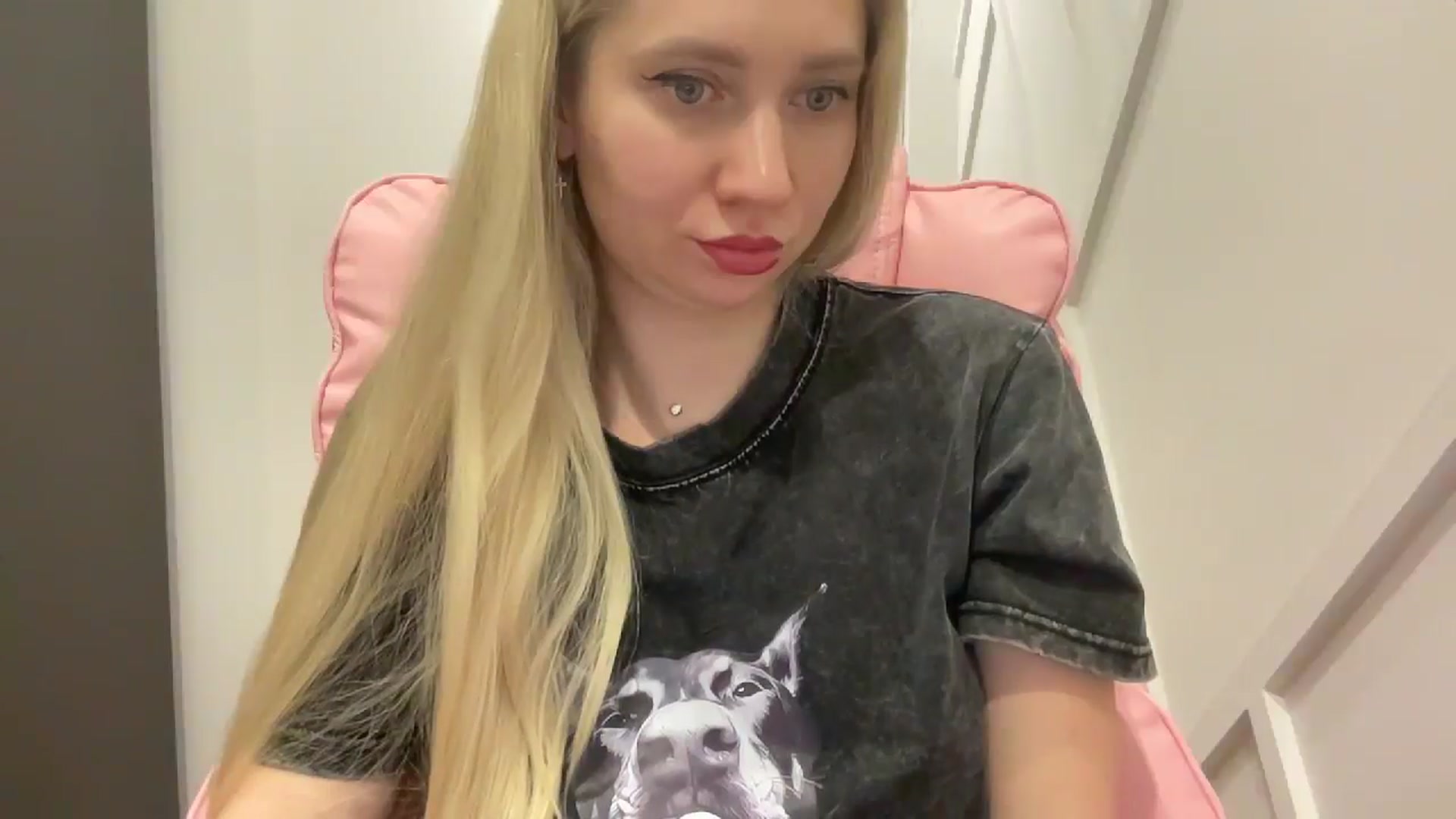 Gallery image thumbnail from Miss_Sylvia's myfreecams stream on, 03/26/2026, 17:44 image 20 of 20
