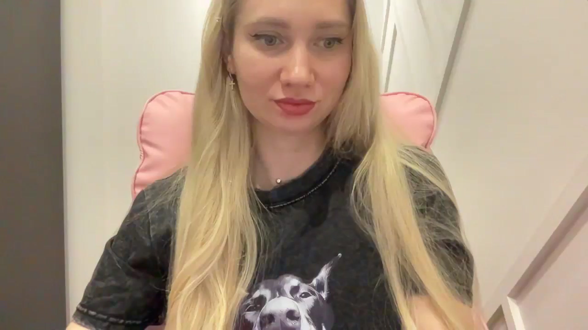 Gallery image thumbnail from Miss_Sylvia's myfreecams stream on, 03/26/2026, 17:44 image 2 of 20