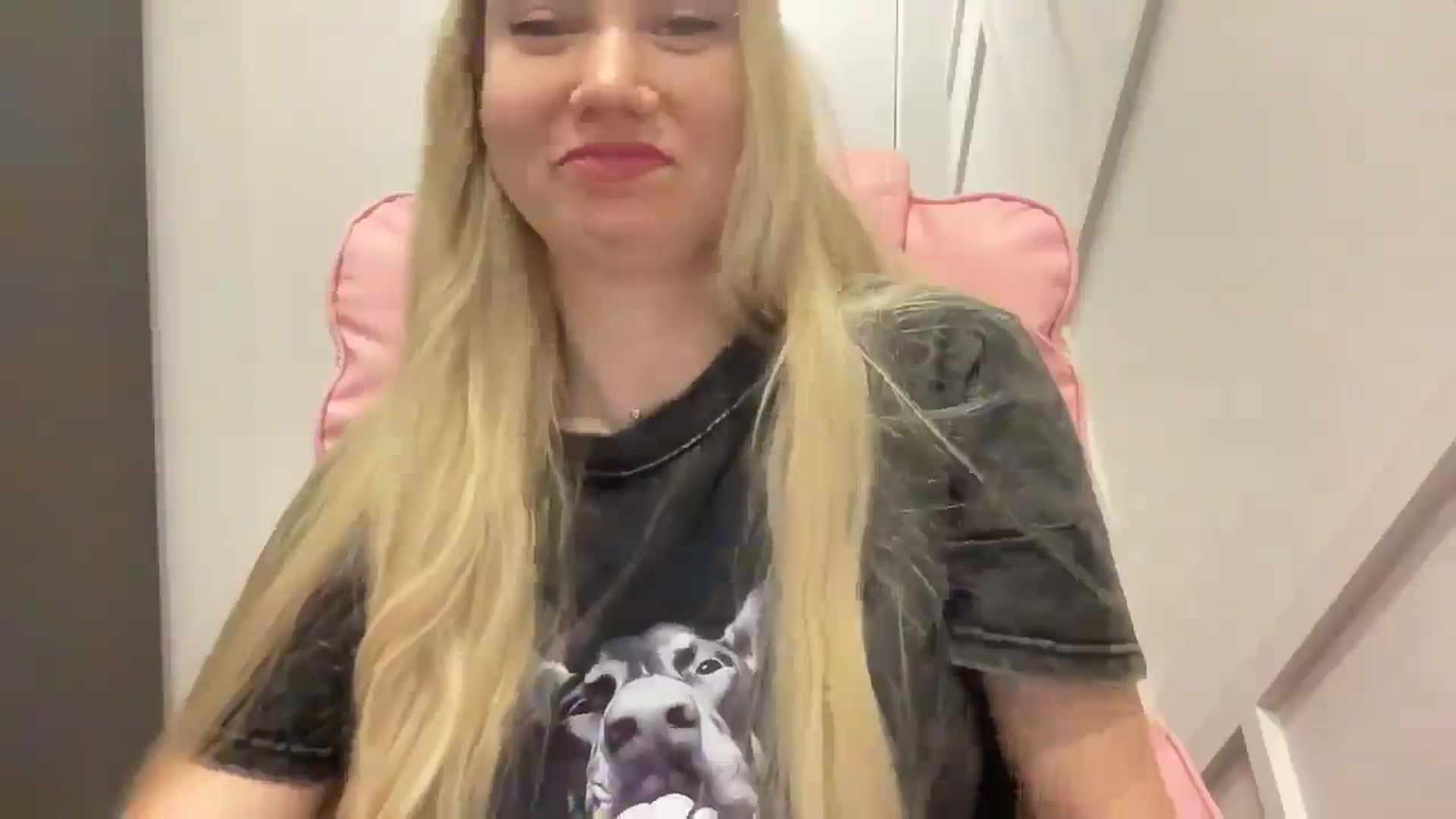 Gallery image thumbnail from Miss_Sylvia's myfreecams stream on, 03/26/2026, 17:44 image 6 of 20