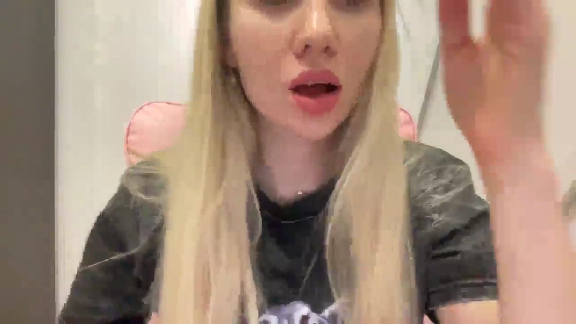 Gallery image thumbnail from Miss_Sylvia's myfreecams stream on, 03/26/2026, 19:45 image 13 of 20