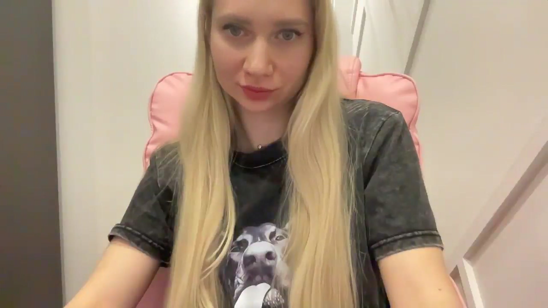 Gallery image thumbnail from Miss_Sylvia's myfreecams stream on, 03/26/2026, 19:45 image 20 of 20