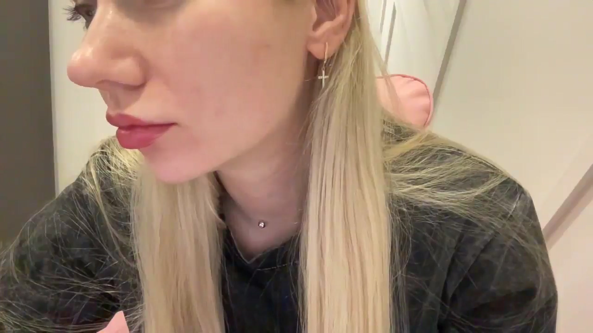 Gallery image thumbnail from Miss_Sylvia's myfreecams stream on, 03/26/2026, 19:45 image 10 of 20