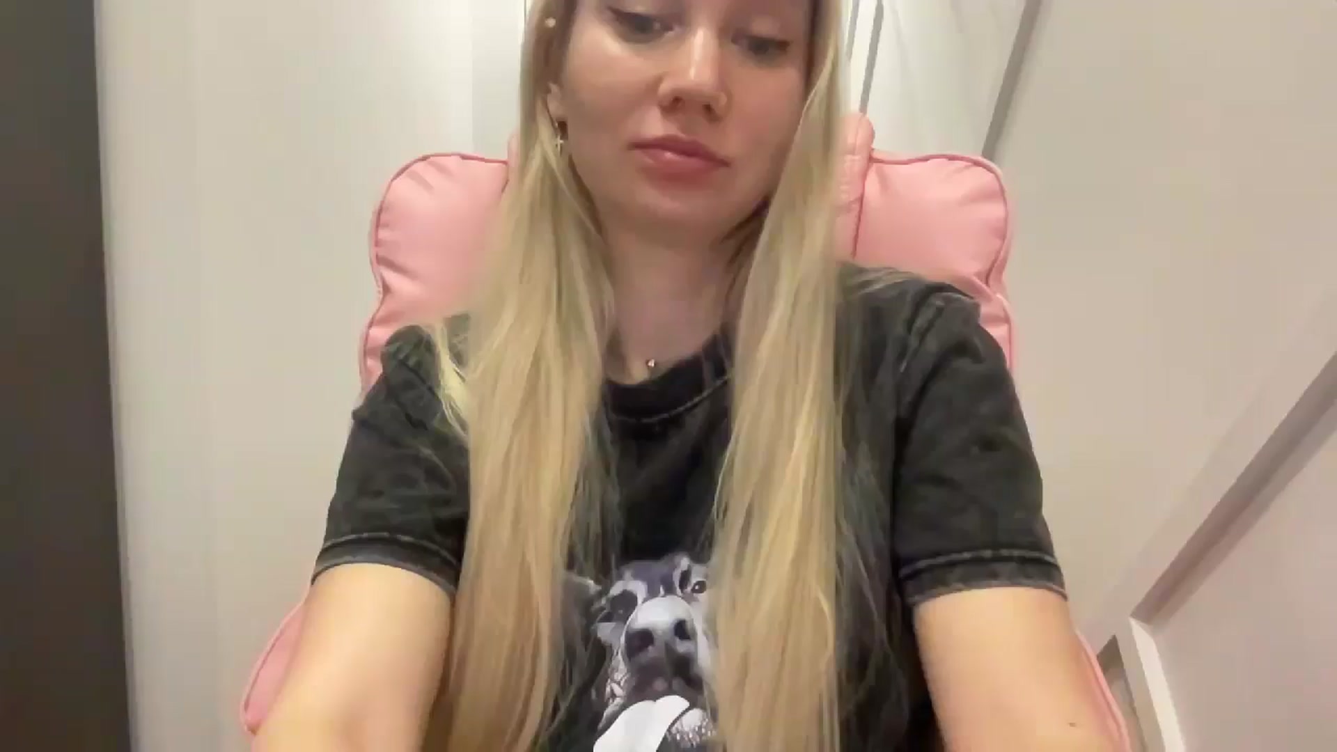 Gallery image thumbnail from Miss_Sylvia's myfreecams stream on, 03/26/2026, 22:03 image 17 of 20