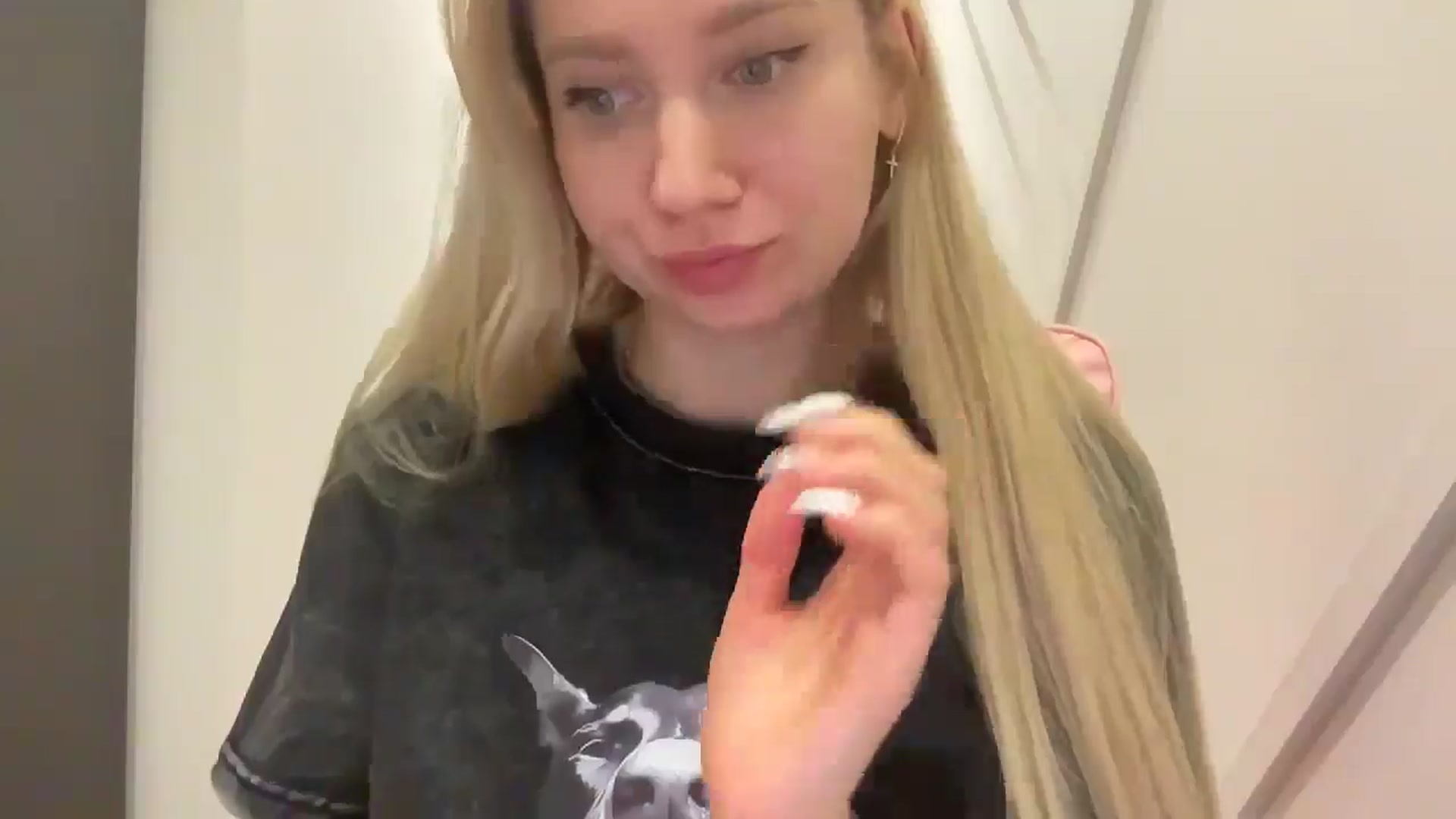 Gallery image thumbnail from Miss_Sylvia's myfreecams stream on, 03/26/2026, 22:03 image 12 of 20