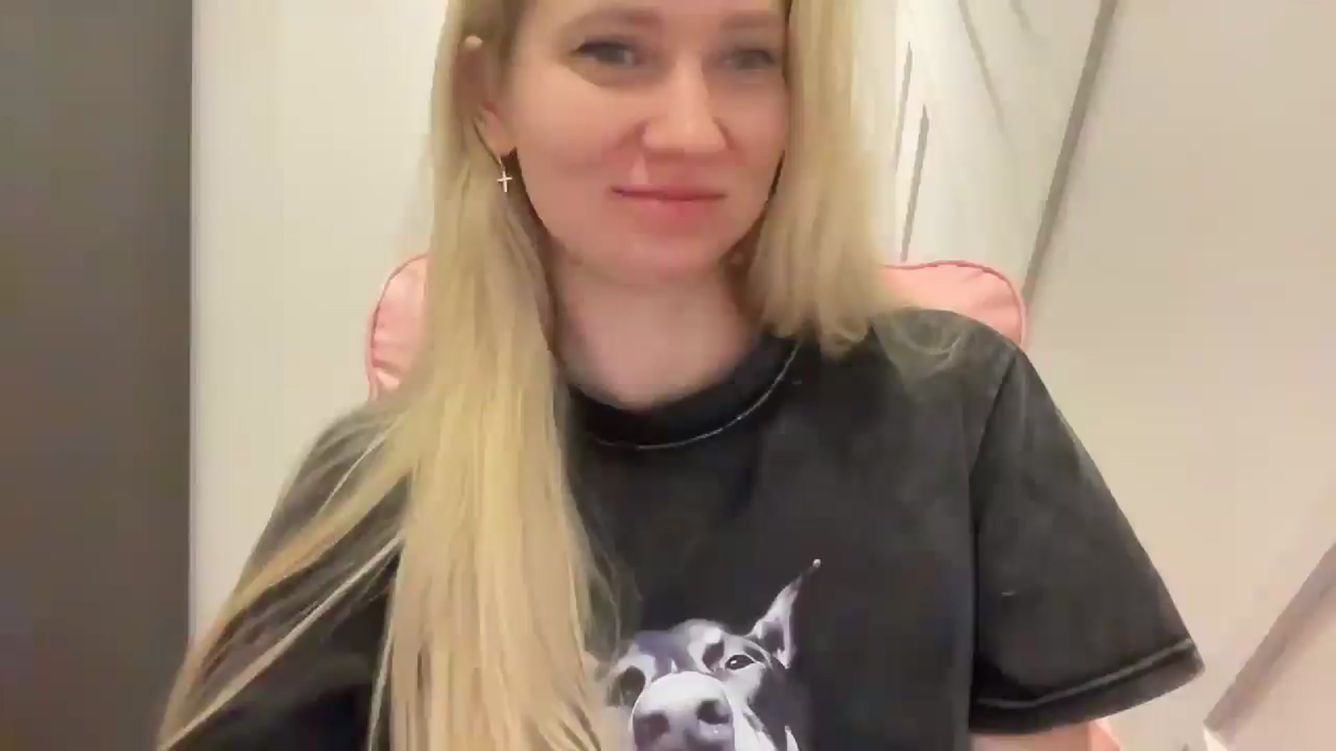 Gallery image thumbnail from Miss_Sylvia's myfreecams stream on, 03/26/2026, 22:03 image 2 of 20