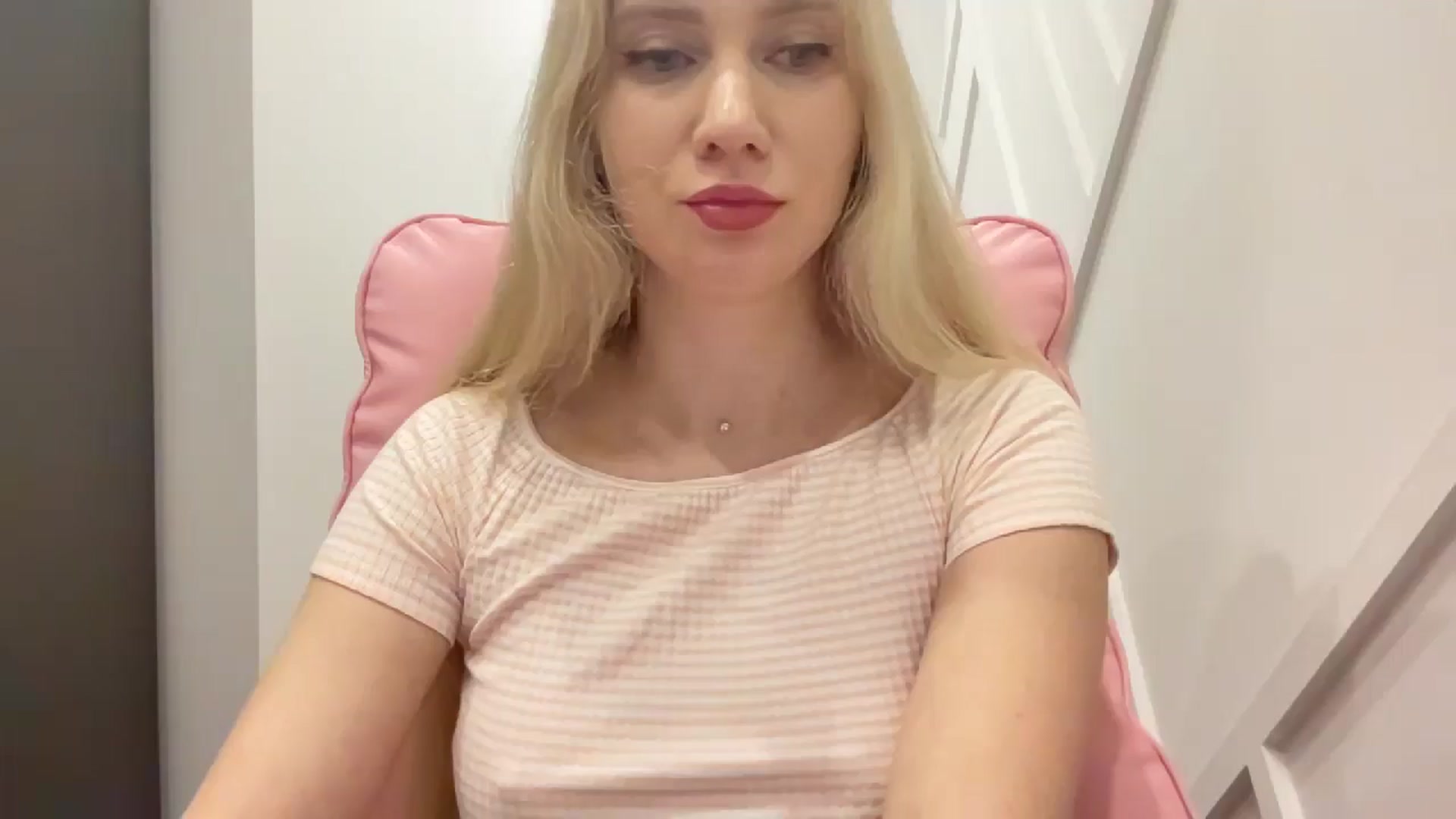 Gallery image thumbnail from Miss_Sylvia's myfreecams stream on, 03/27/2026, 17:41 image 1 of 20