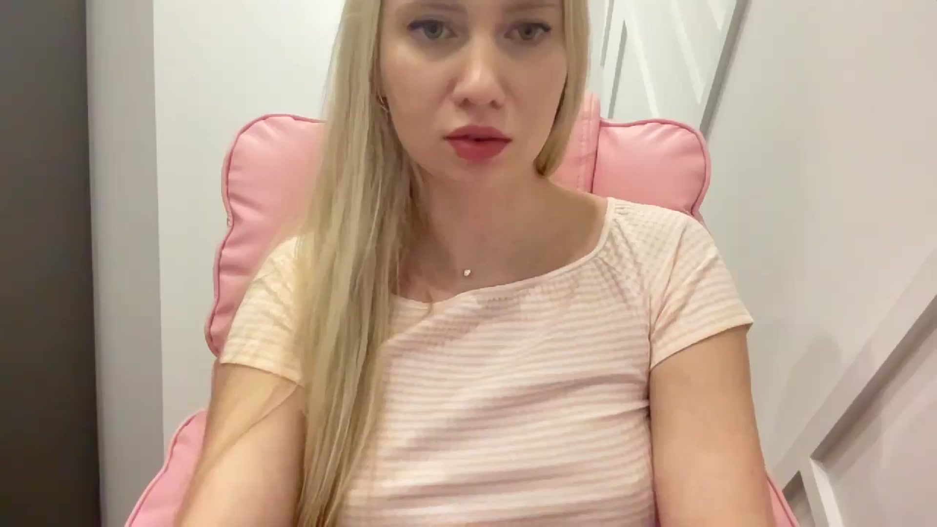 Gallery image thumbnail from Miss_Sylvia's myfreecams stream on, 03/27/2026, 19:03 image 5 of 20
