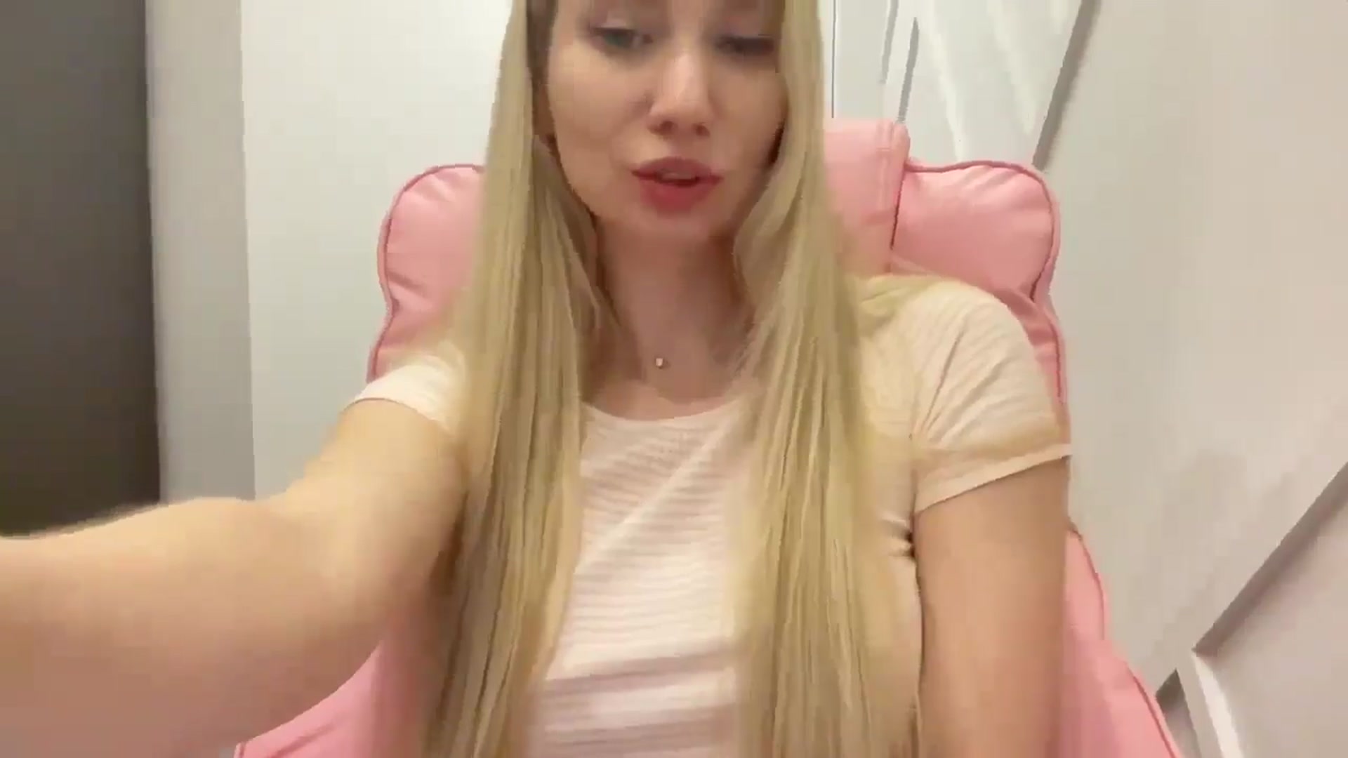 Gallery image thumbnail from Miss_Sylvia's myfreecams stream on, 03/27/2026, 21:03 image 13 of 20