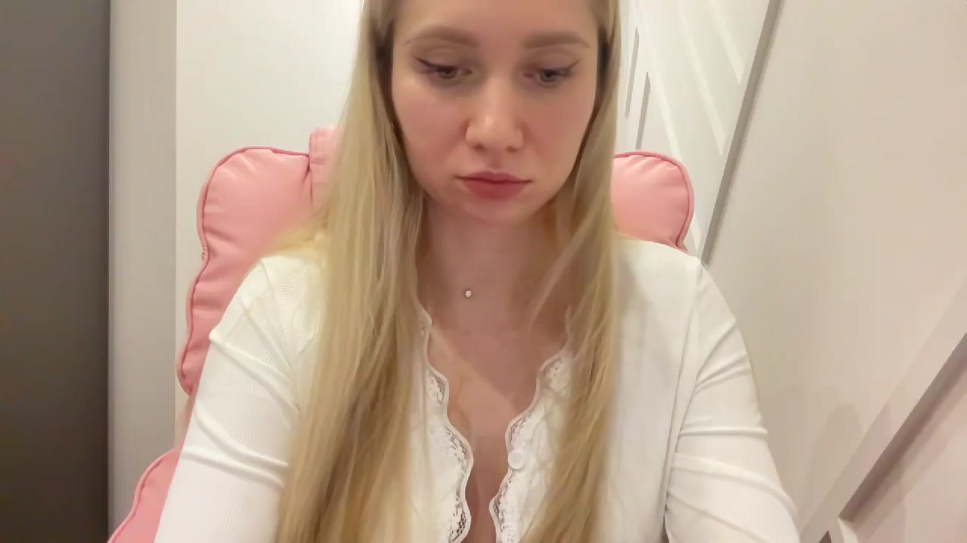 Gallery image thumbnail from Miss_Sylvia's myfreecams stream on, 03/28/2026, 19:03 image 14 of 20