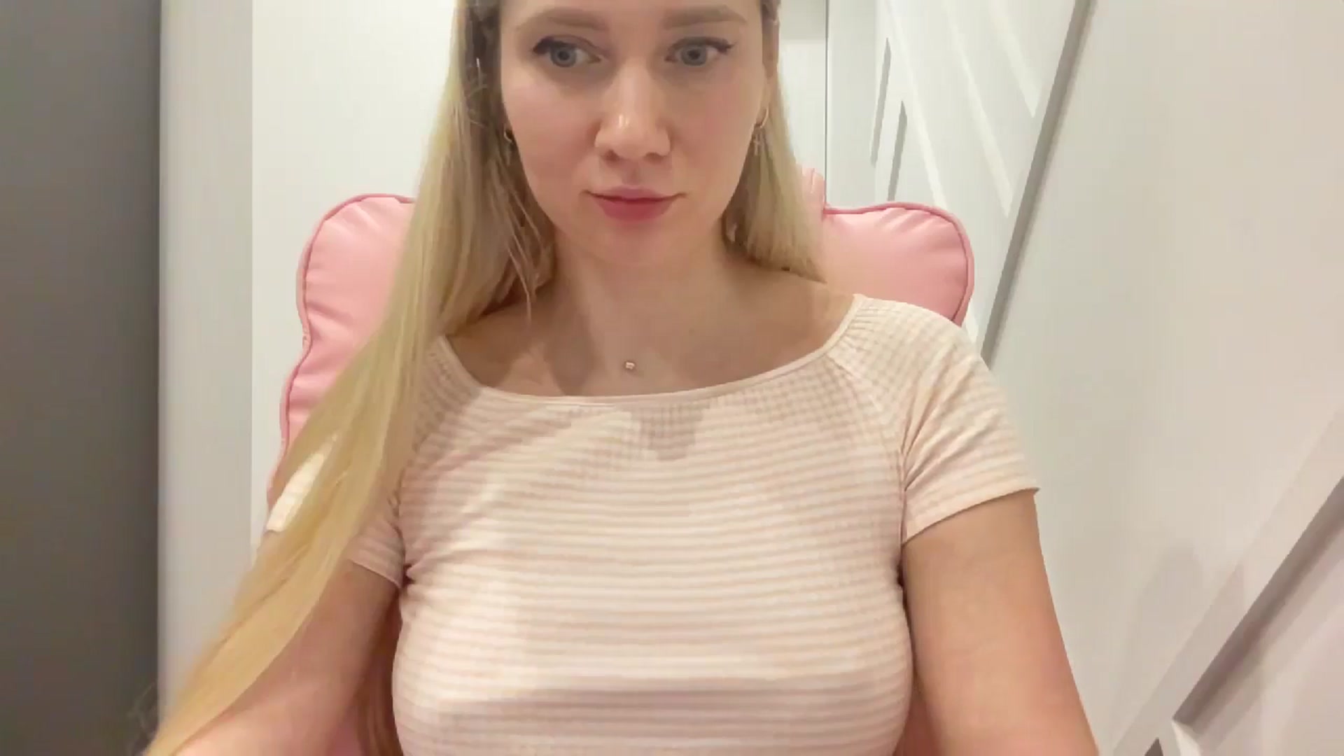 Gallery image thumbnail from Miss_Sylvia's myfreecams stream on, 03/29/2026, 17:37 image 8 of 20