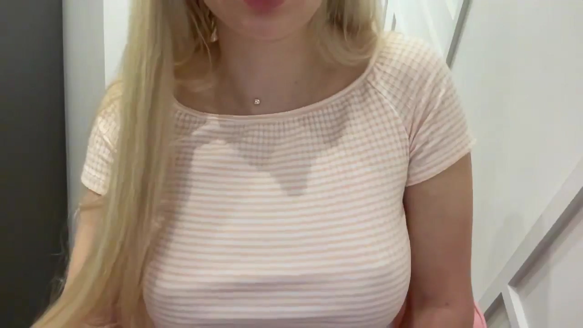 Gallery image thumbnail from Miss_Sylvia's myfreecams stream on, 03/29/2026, 17:37 image 12 of 20