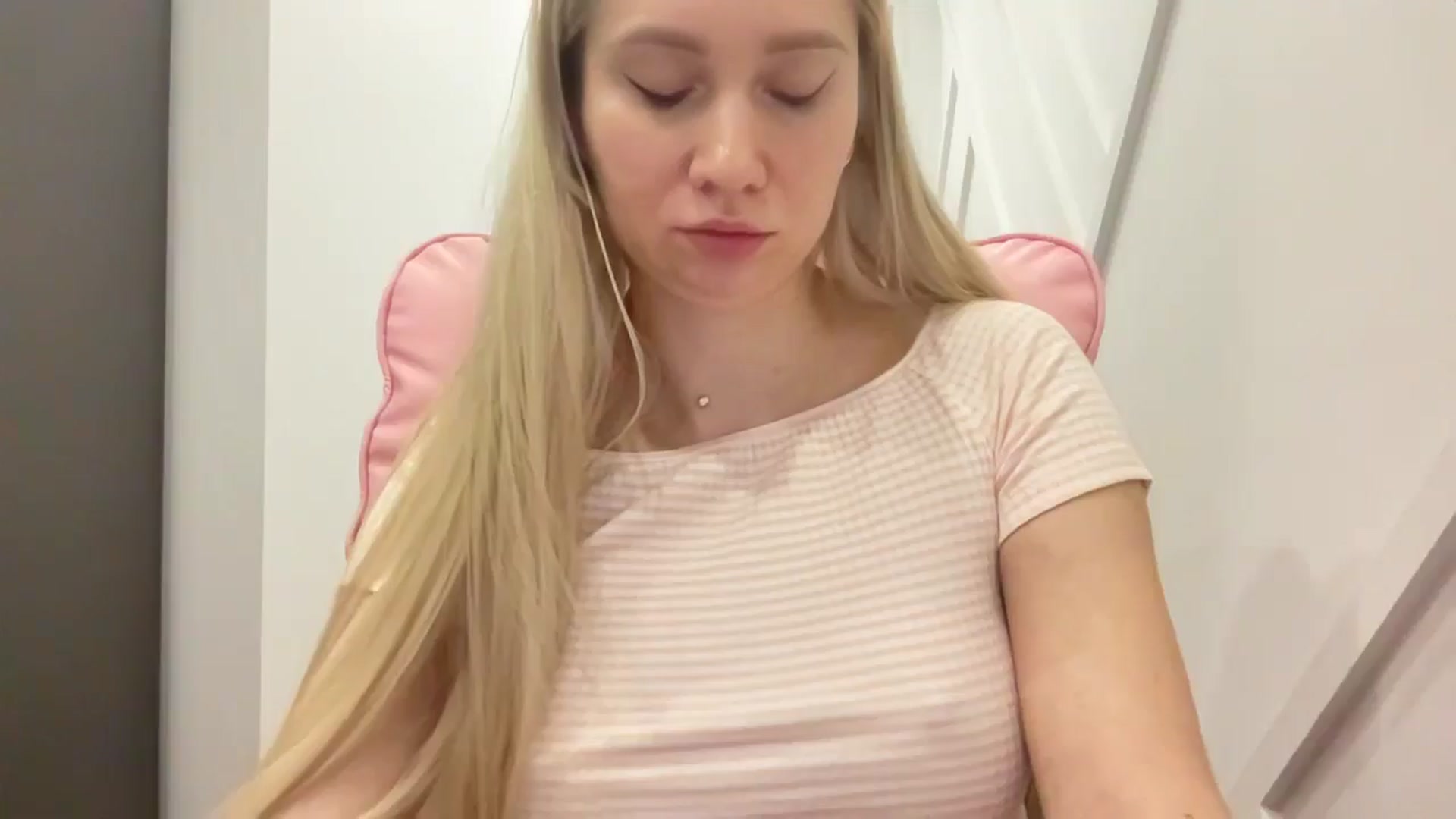 Gallery image thumbnail from Miss_Sylvia's myfreecams stream on, 03/29/2026, 21:27 image 6 of 20