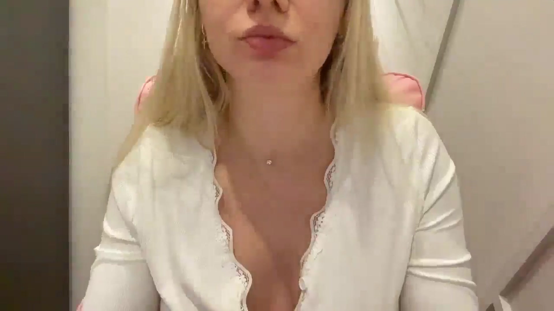 Gallery image thumbnail from Miss_Sylvia's myfreecams stream on, 03/30/2026, 17:34 image 3 of 20