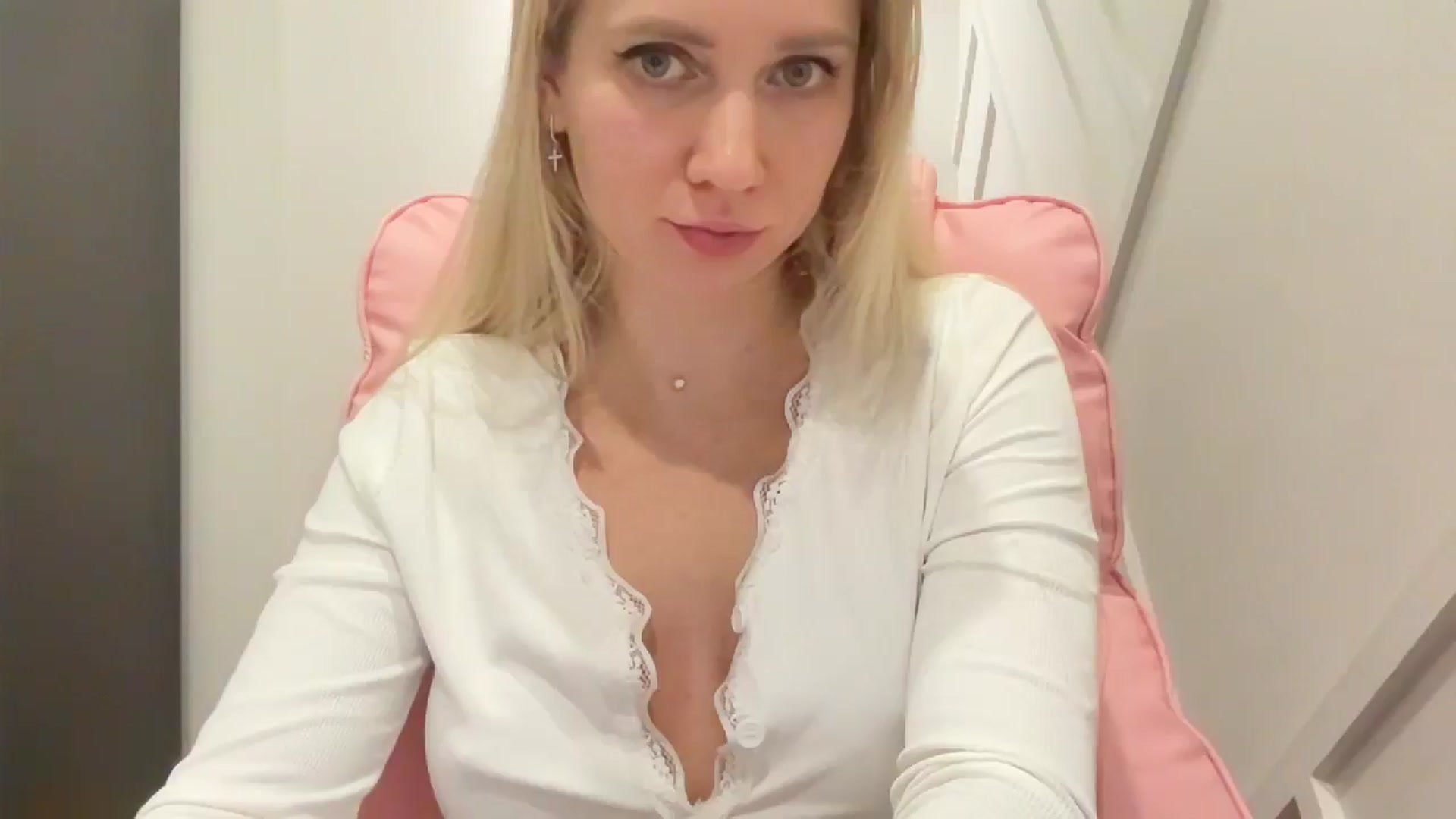 Gallery image thumbnail from Miss_Sylvia's myfreecams stream on, 03/30/2026, 17:34 image 2 of 20