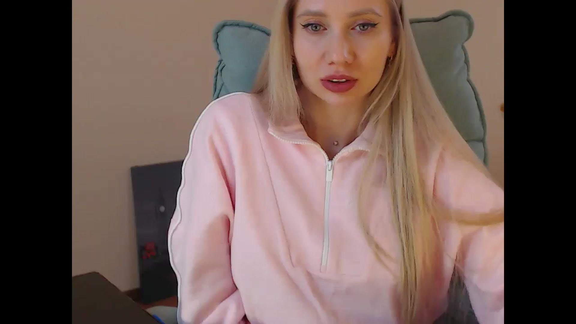 Gallery image thumbnail from Miss_Sylvia's myfreecams stream on, 04/04/2026, 19:11 image 12 of 20