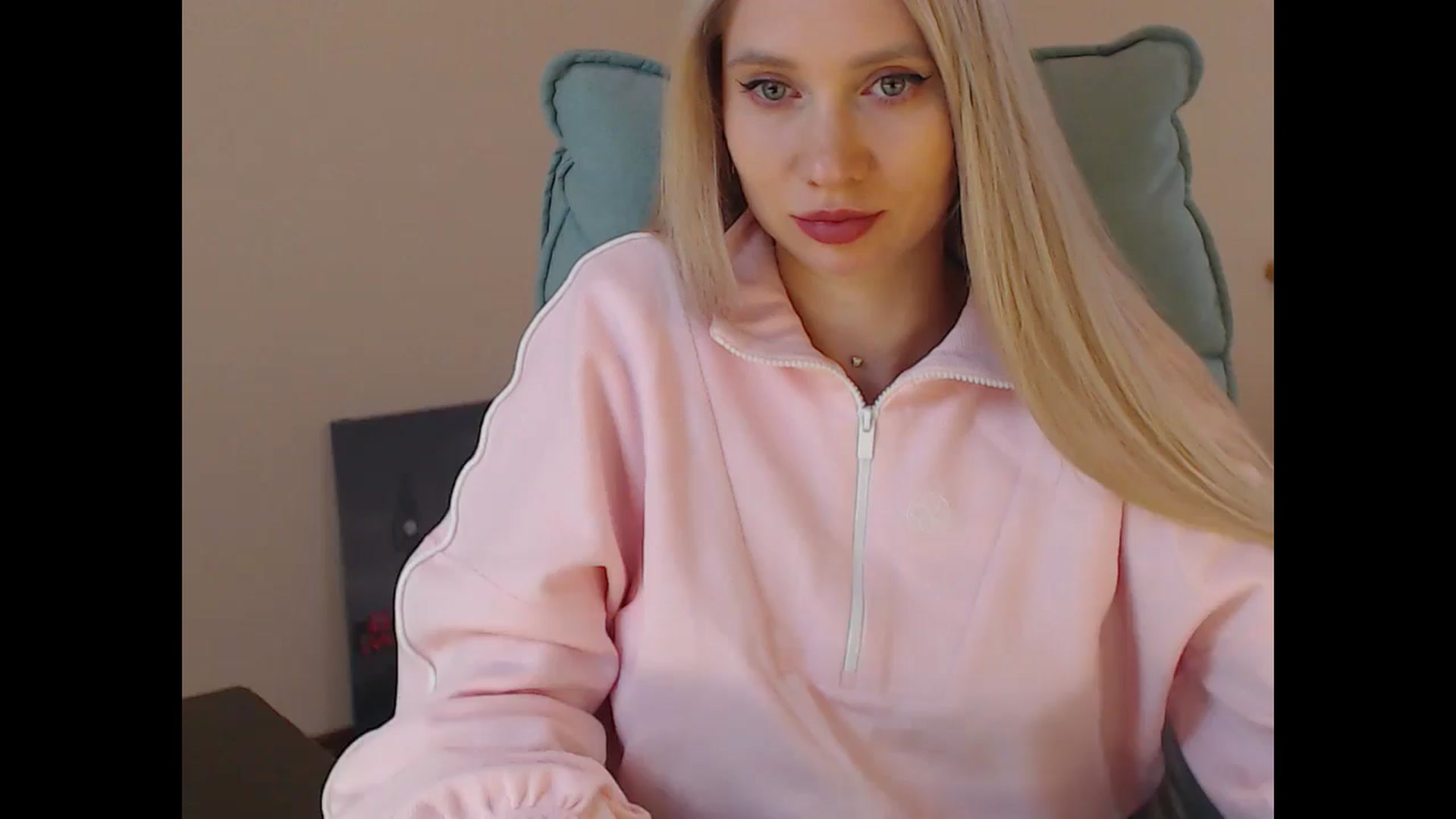 Gallery image thumbnail from Miss_Sylvia's myfreecams stream on, 04/04/2026, 19:11 image 10 of 20