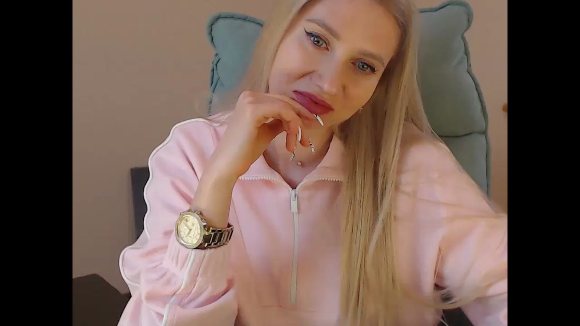 Gallery image thumbnail from Miss_Sylvia's myfreecams stream on, 04/04/2026, 19:39 image 4 of 20