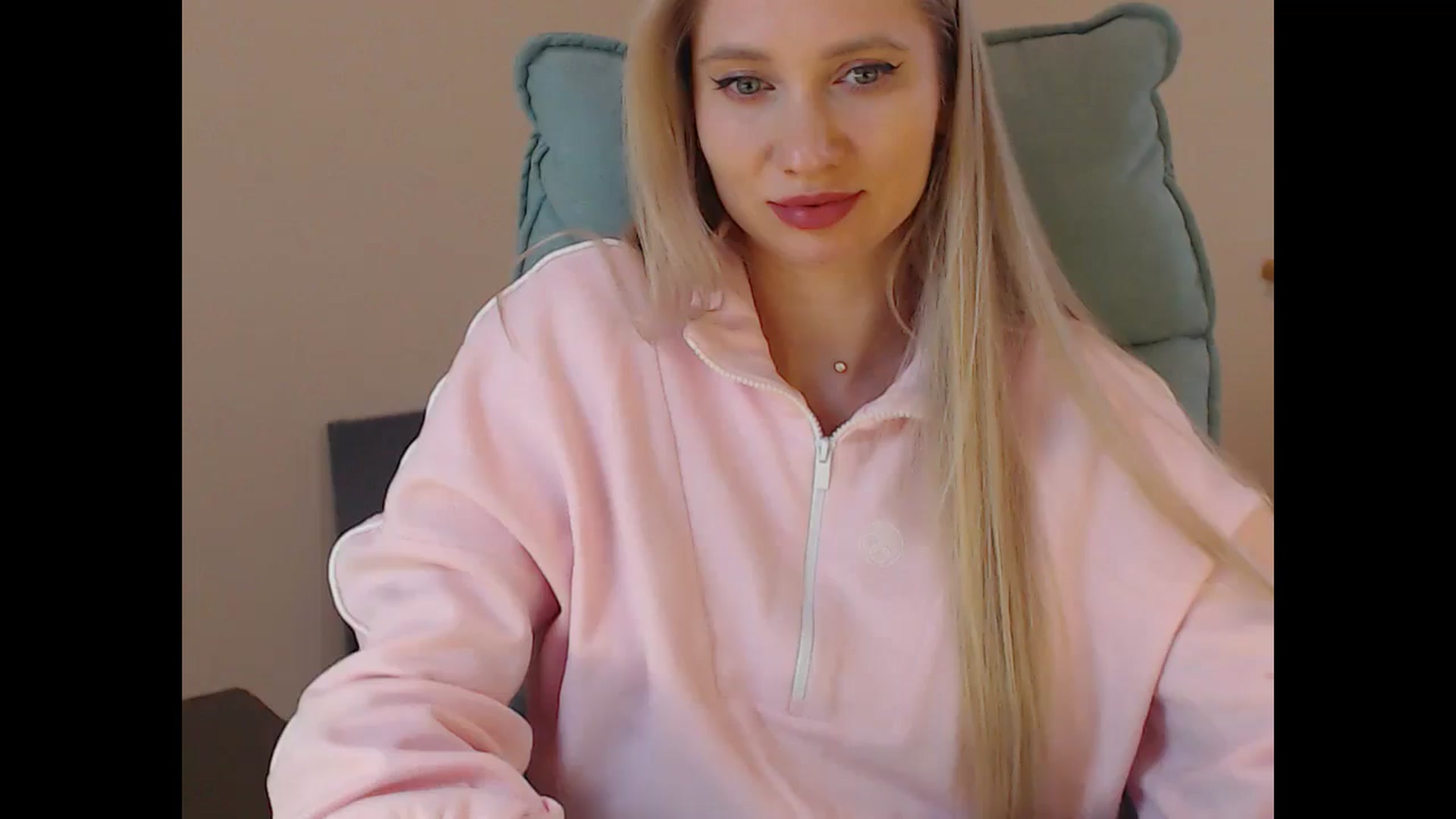 Gallery image thumbnail from Miss_Sylvia's myfreecams stream on, 04/04/2026, 19:39 image 17 of 20